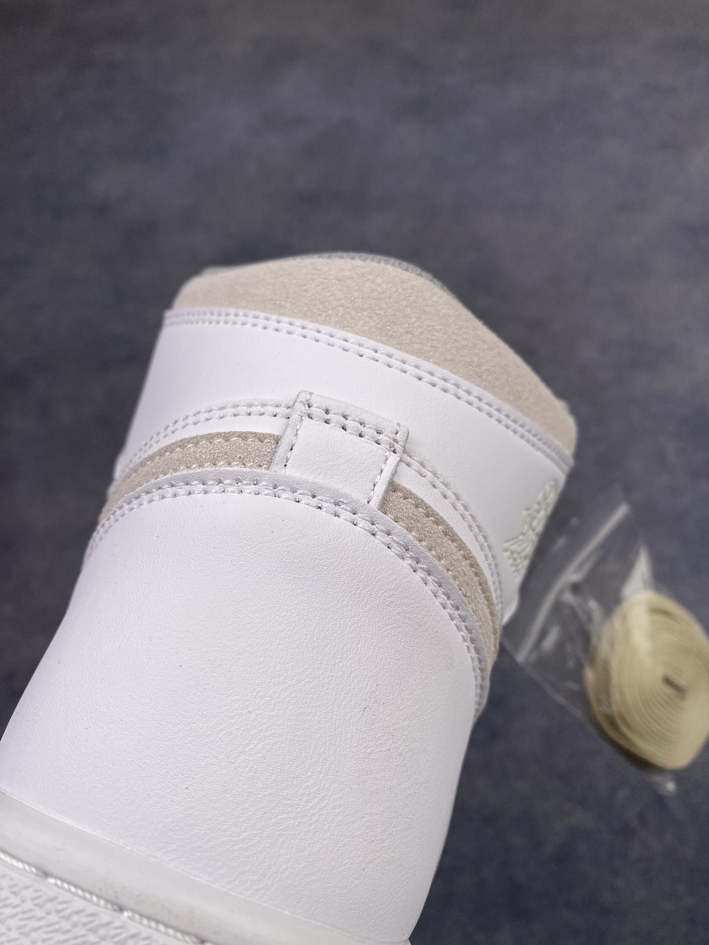 Air Jordan 1 Retro High '85 BQ4422-100