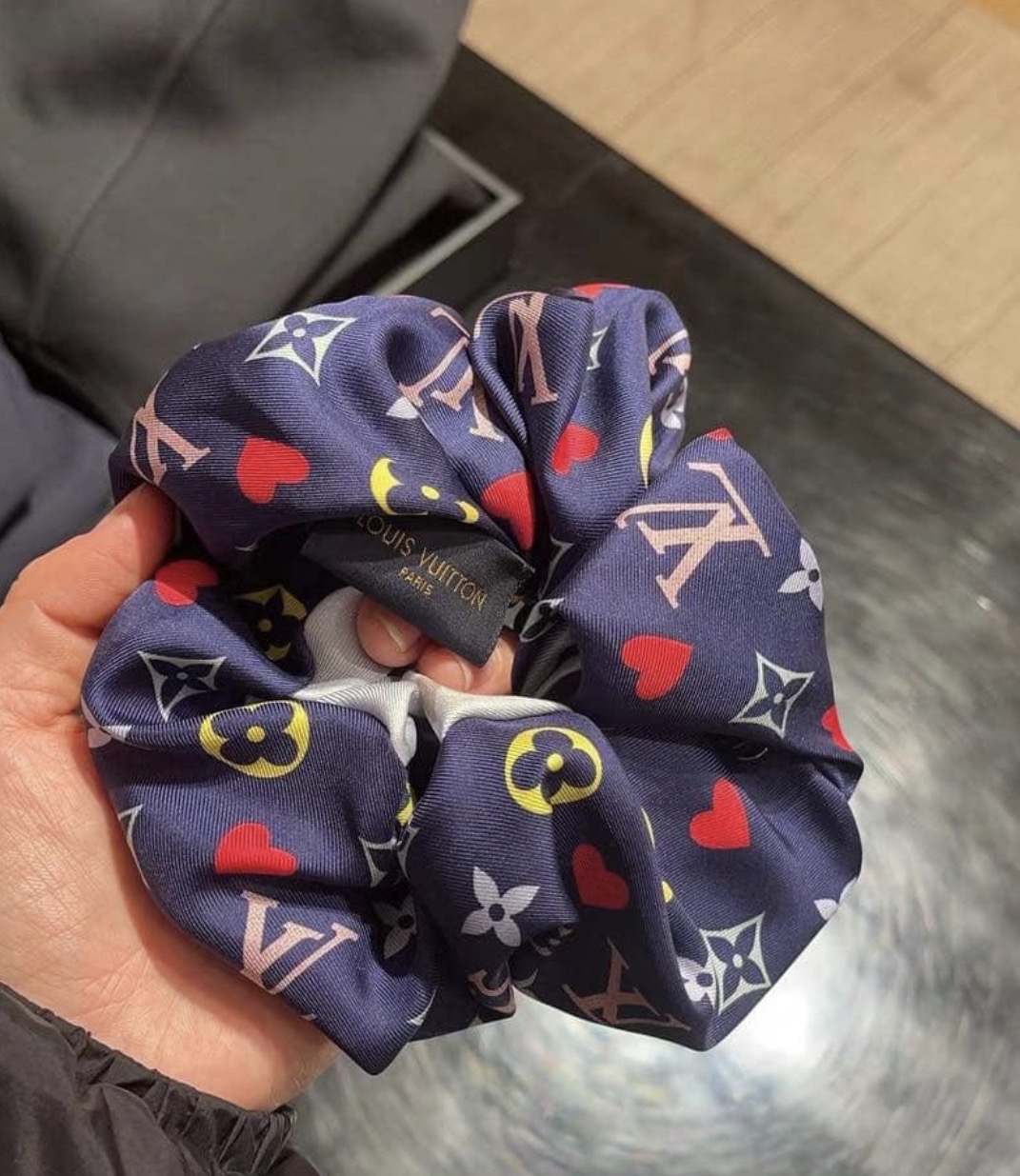 LOUIS VUITTON 經典圖案髮圈