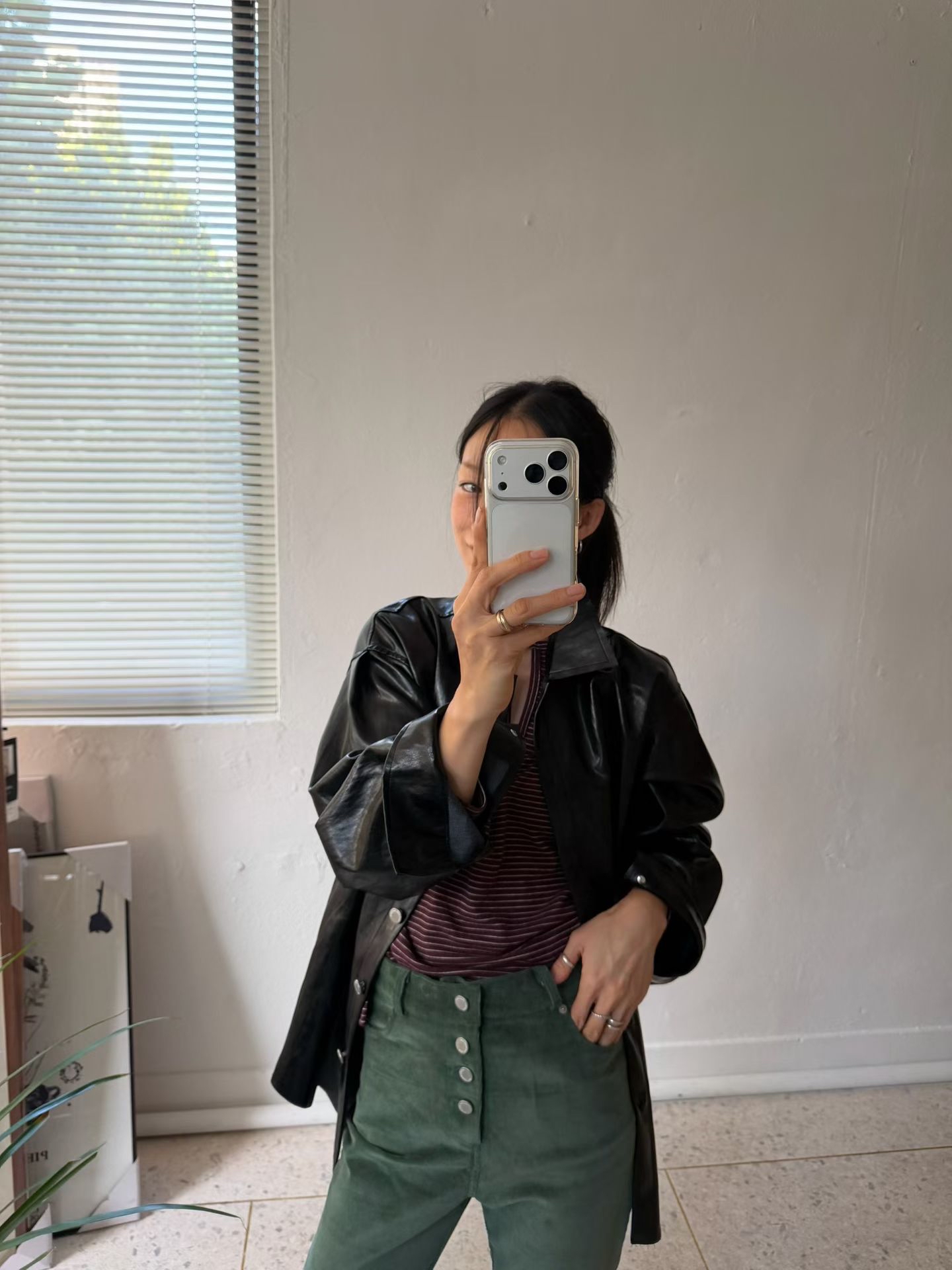 221698 PU皮束腰外套
