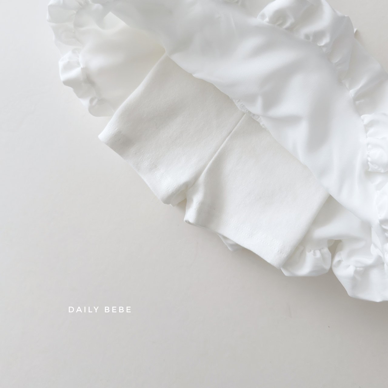 Dailybebe | pompom skirt (White L100-110)