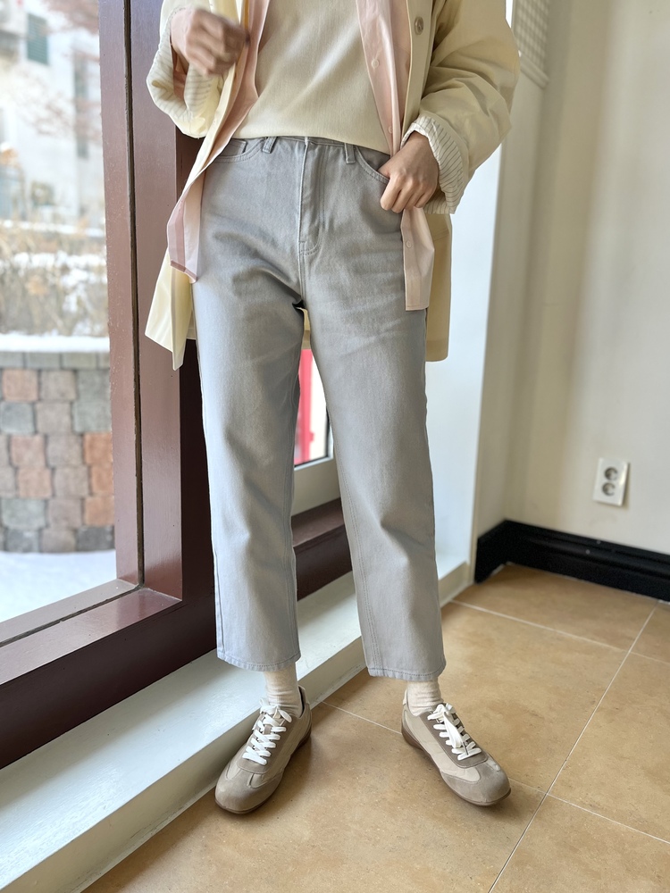 Pastelly Straight Jeans