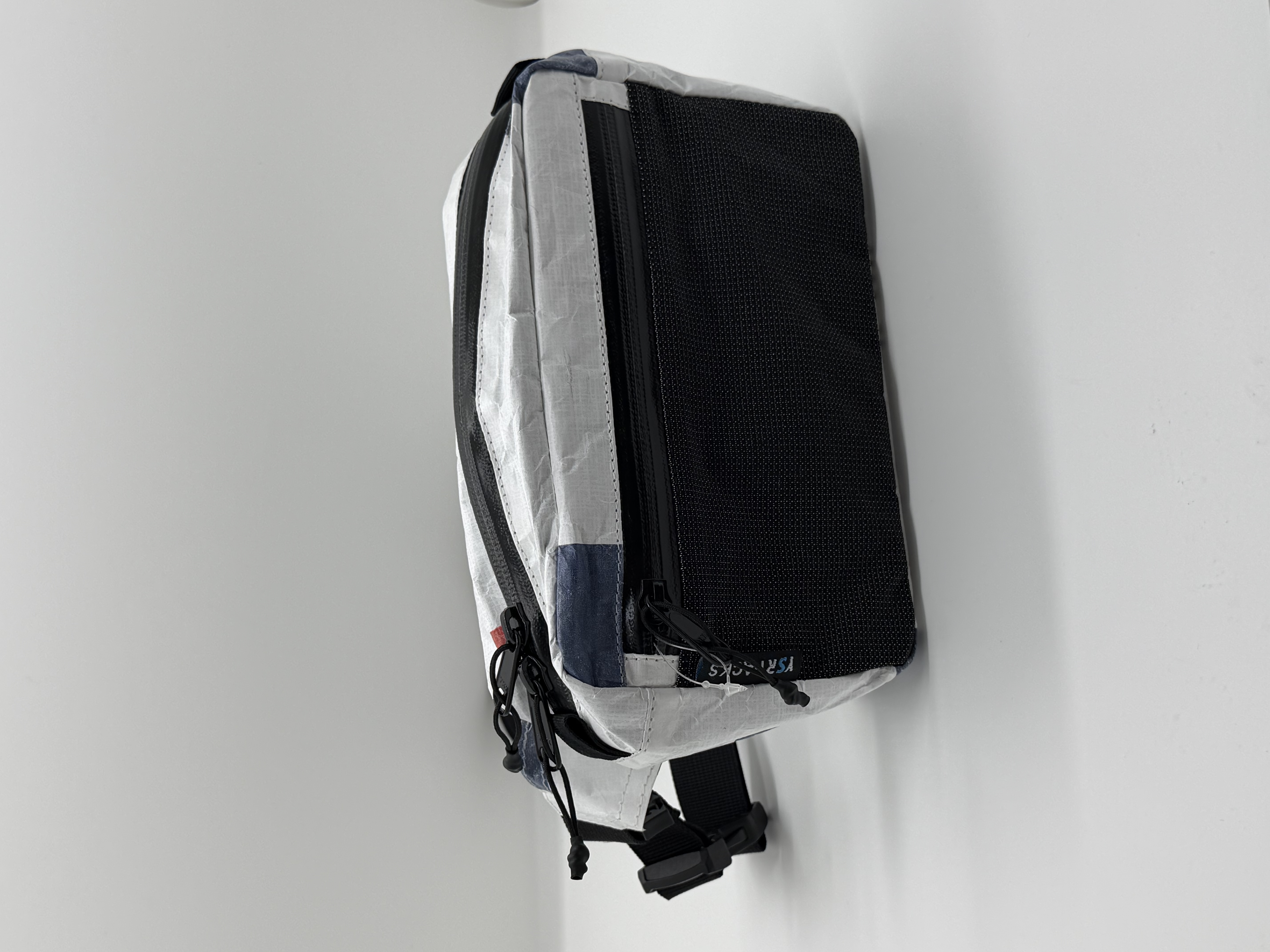 印尼品牌YSR fanny pack  腰包 斜包  Tyvek - Venom - Inner Gridstop Extreema