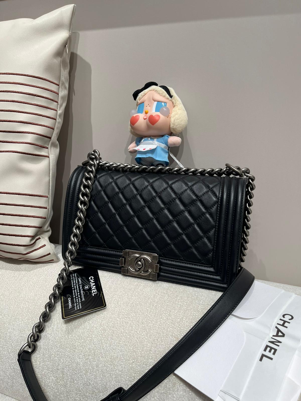 Chanel boy 25cm A67086 黑色復古銀扣 100%Authentic,98%new ✅專門店收據✅29card✅dust bag✅box