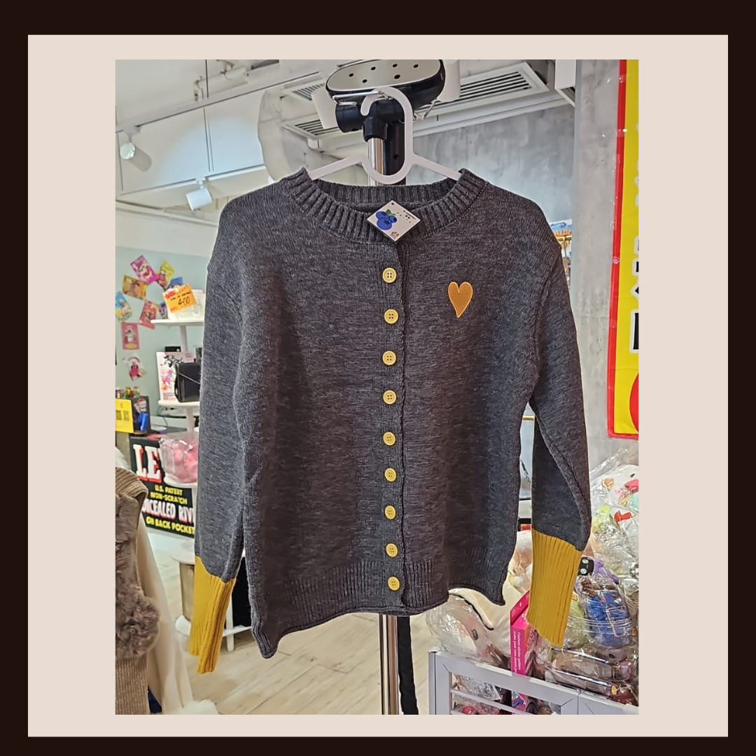 🛍️ 網上商店：文青風撞色愛心針織開衫💛