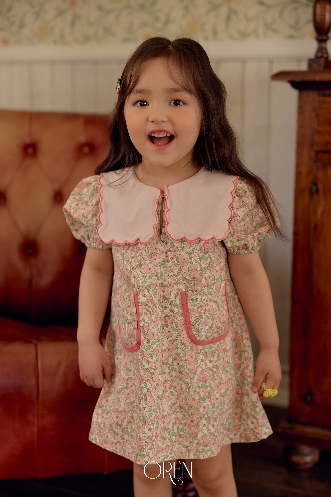 ☀️預訂 韓國直送☀️🇰🇷Oren Karina兩色花卉口袋扇形領短袖連身裙