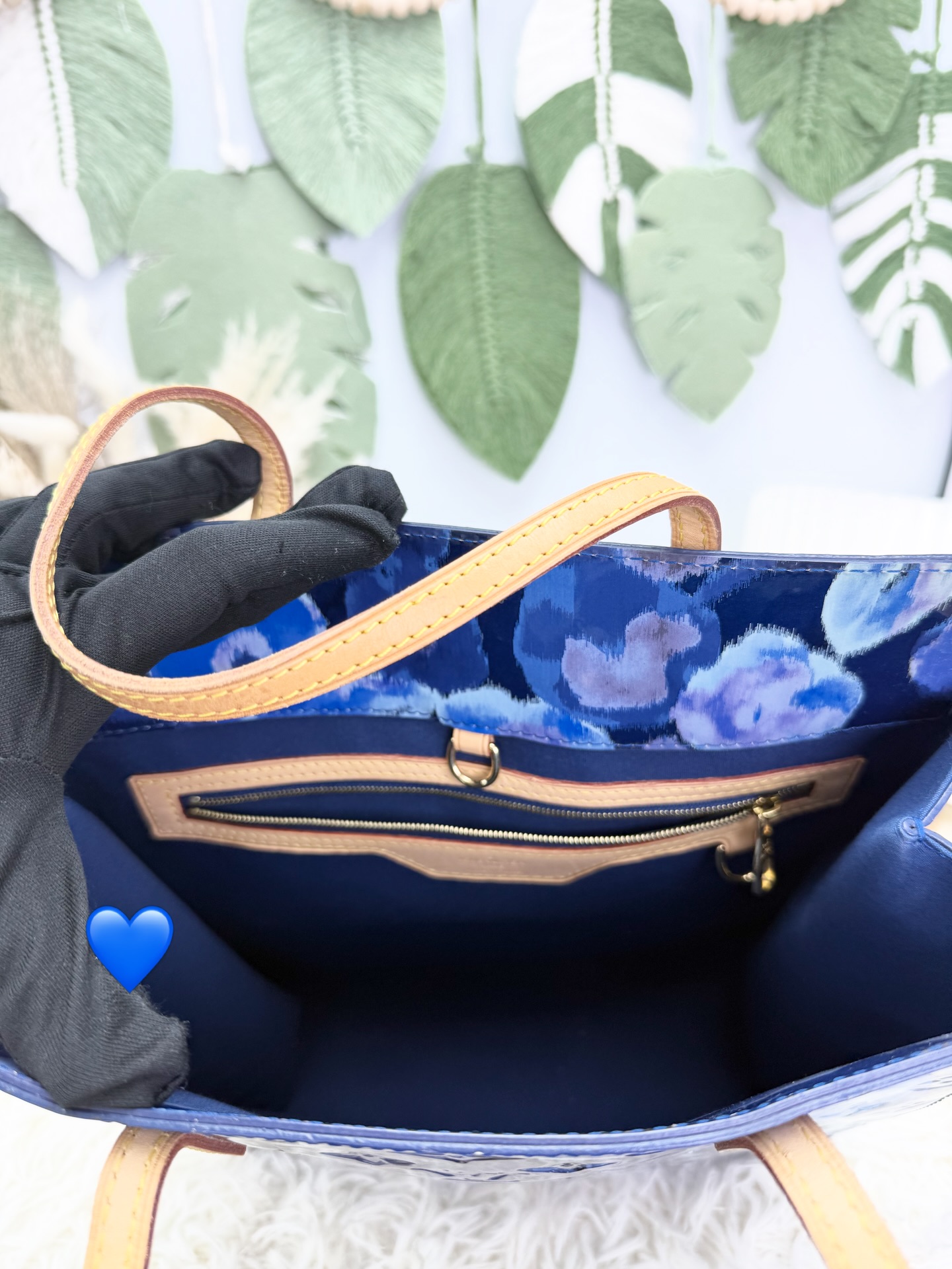 LV👜 PRE OWNED 🛍️藍色暈染印花🪻琴譜漆皮手提包💙
