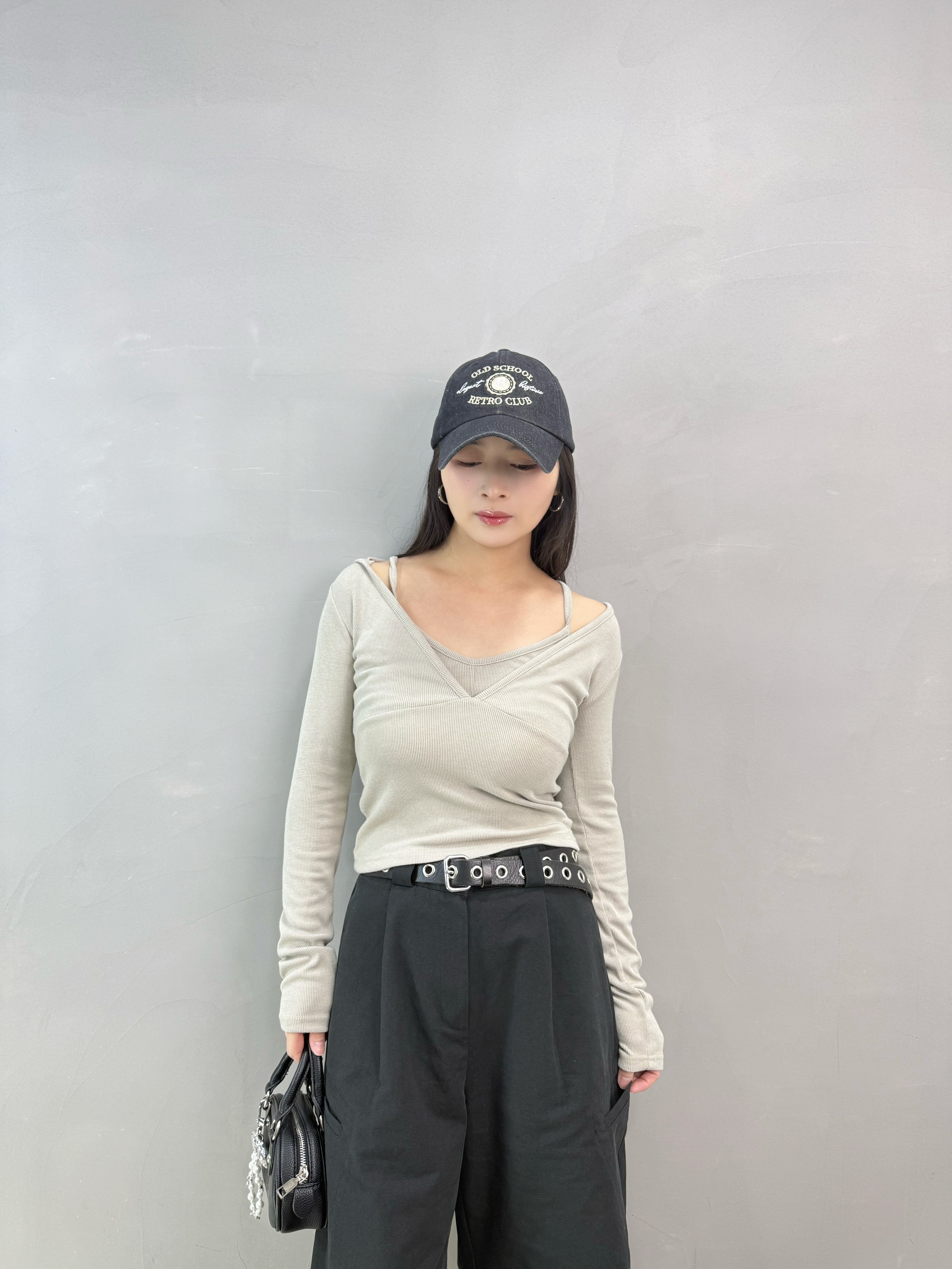 F01 假兩件有帽暗紋tee