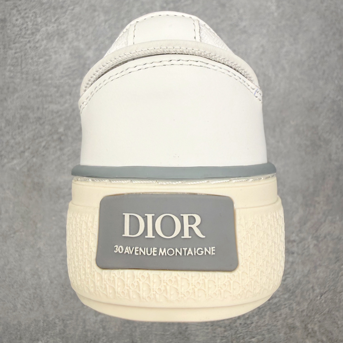 Dior B33