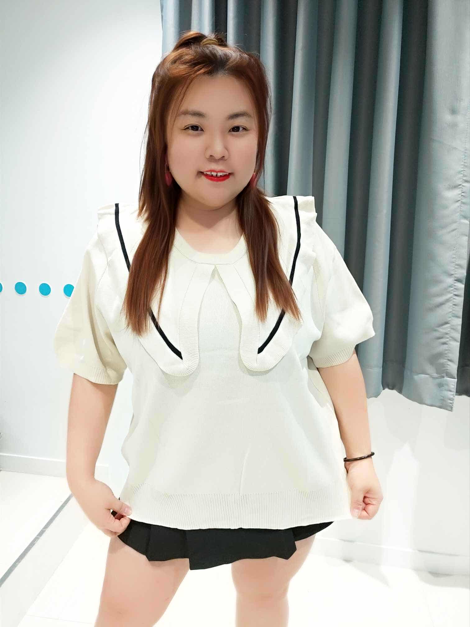 ENC09 DSF14 大领摆设计针织上衣