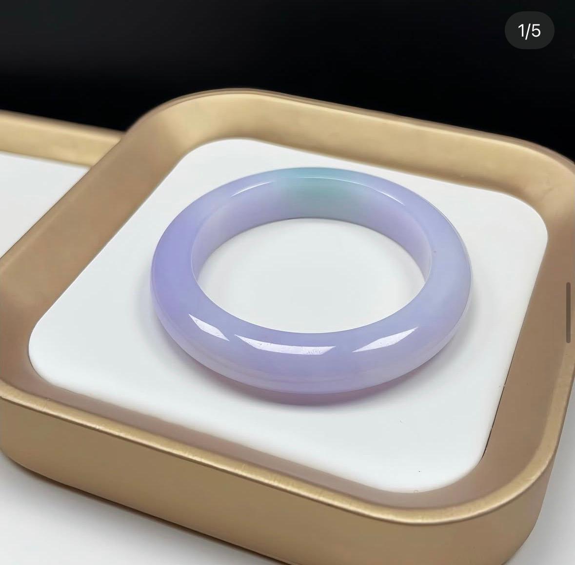 53mm 濃色紅紫飄綠翡翠福鐲(附送香港鑑定證書）