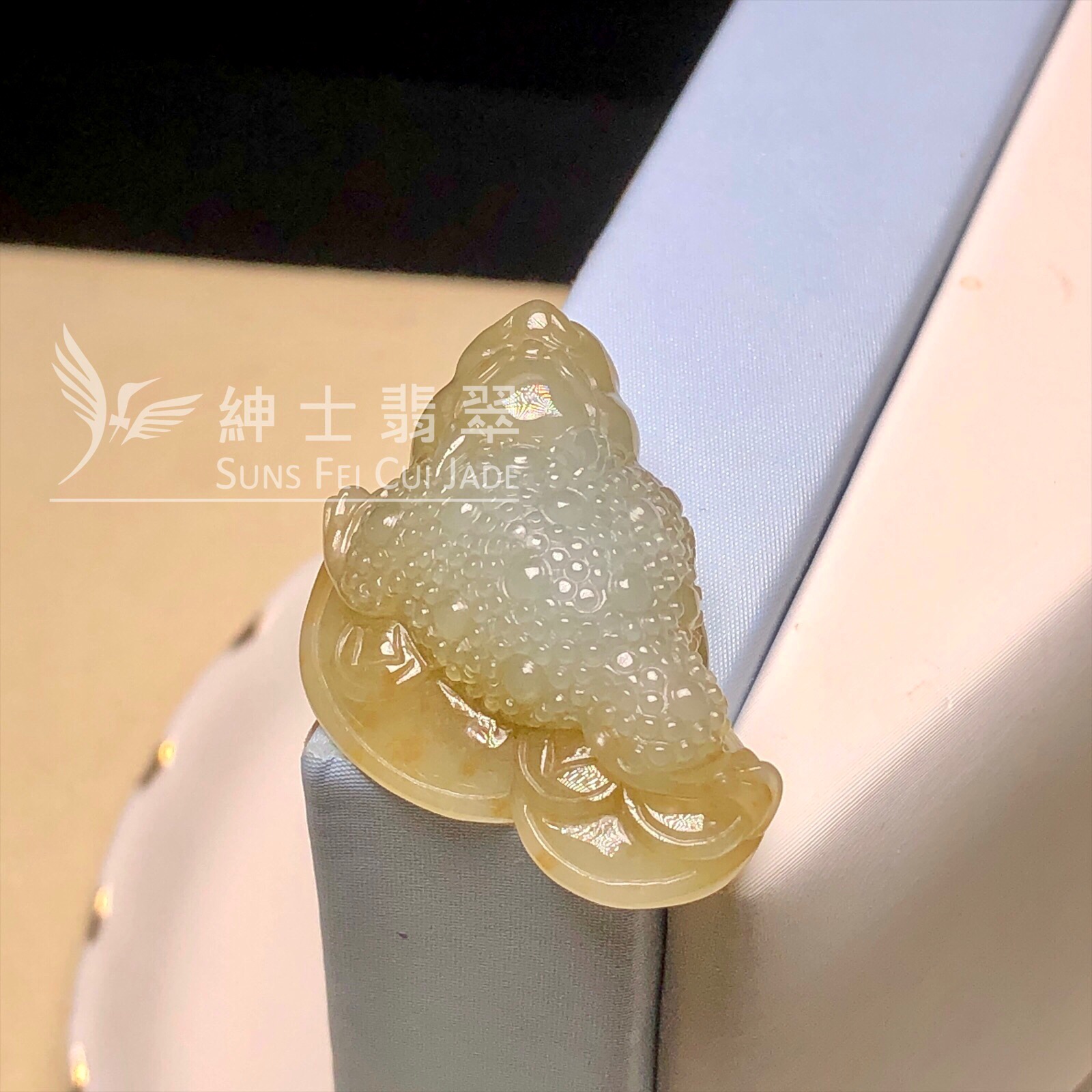 YK00361 翡色金蟾