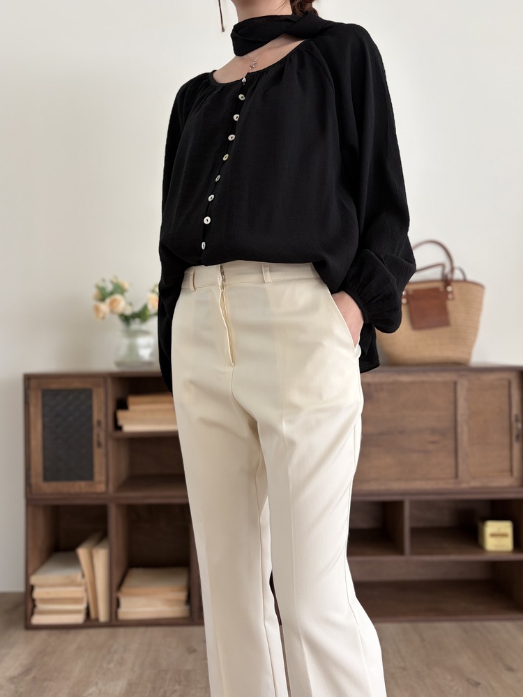 Eloise Tie-Neck Blouse (Black)