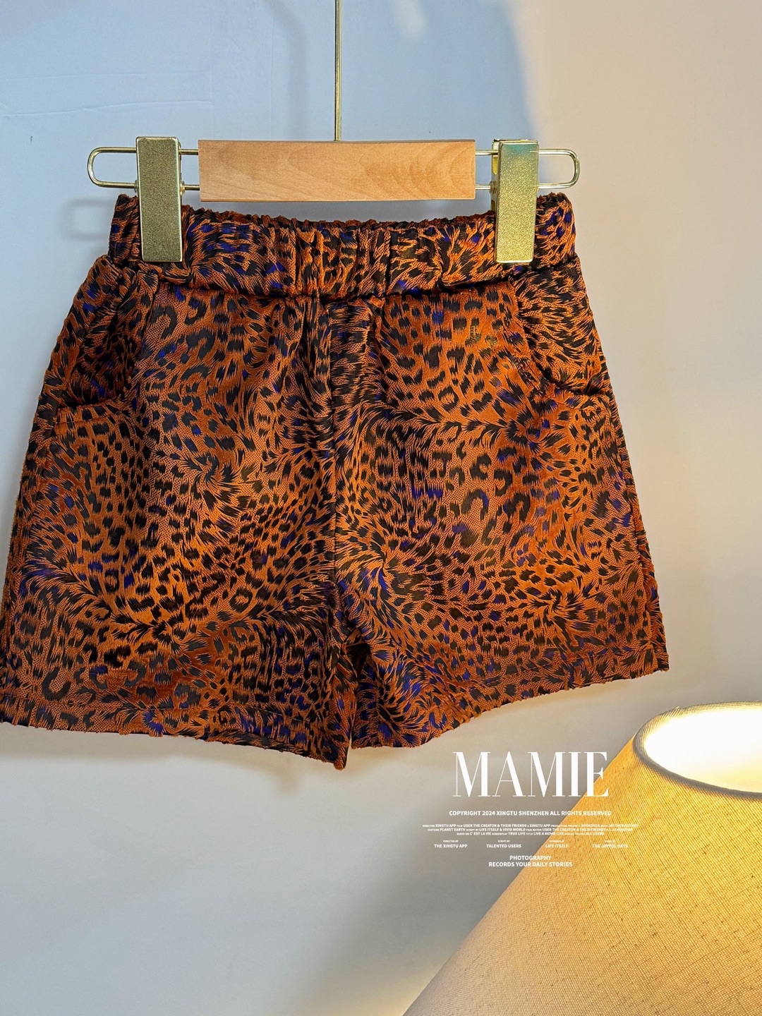 A0119 偏光立體感豹紋短褲