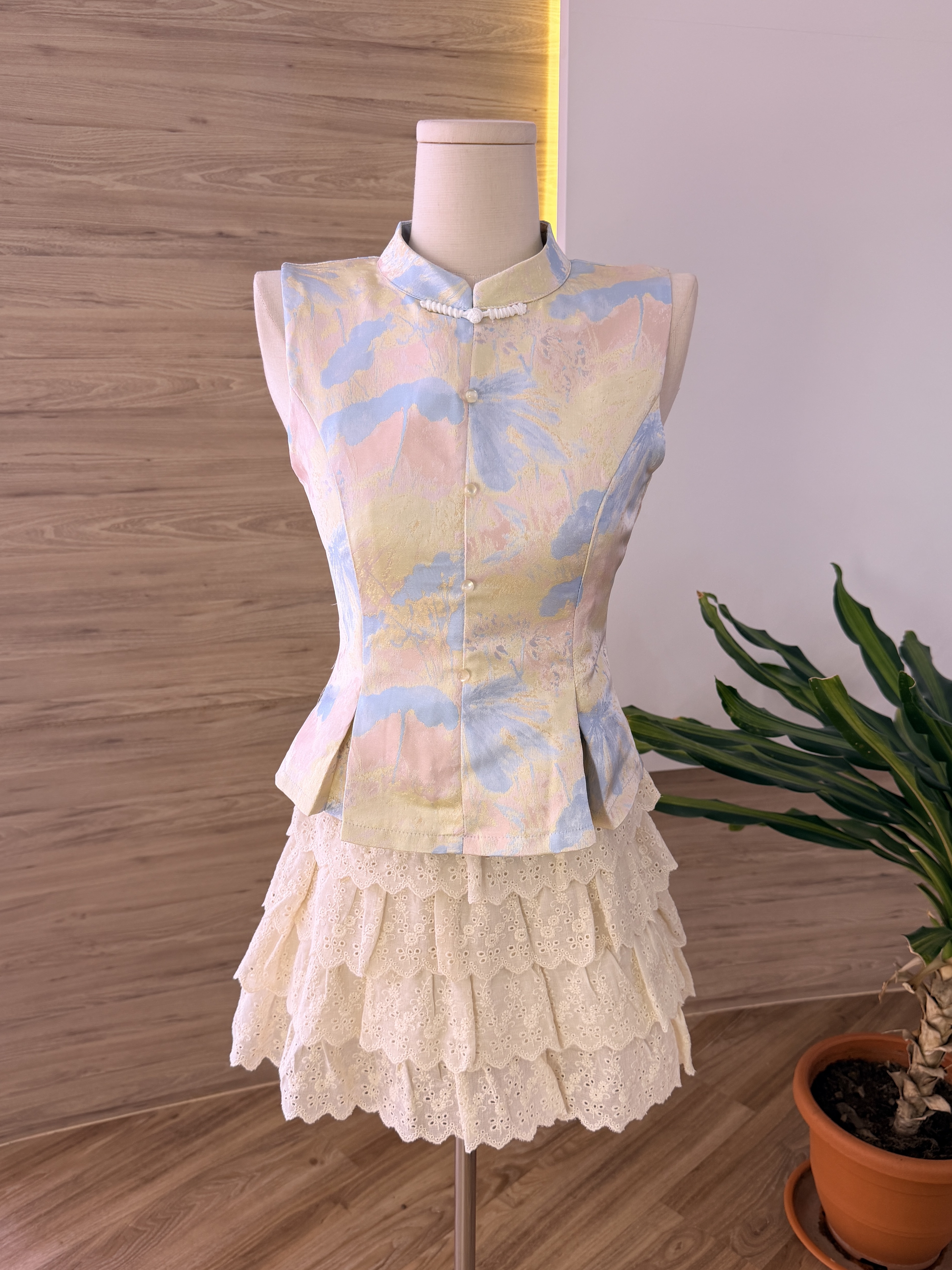 Adriana Top