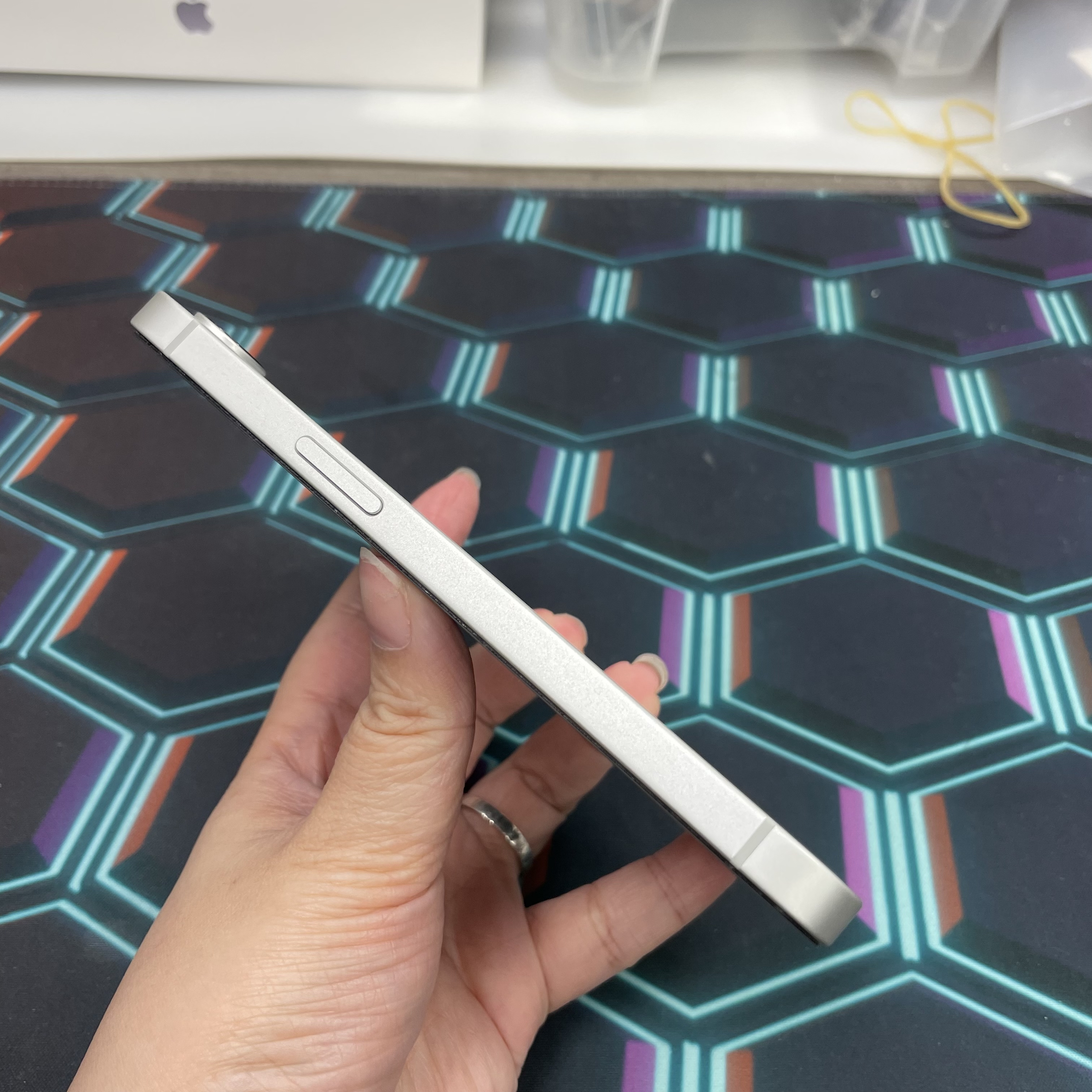 *7907 16e 完美機 256GB 電97 白色 white