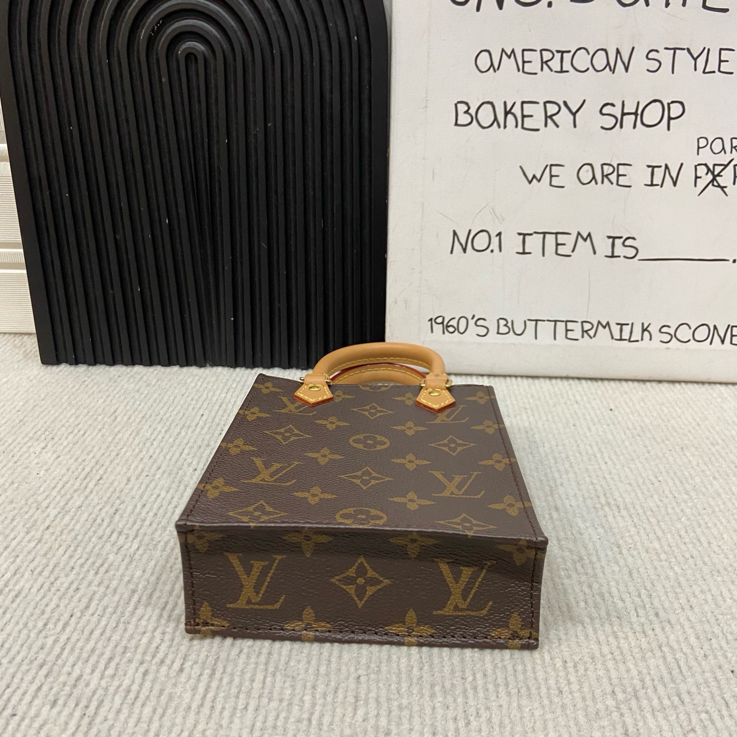 【預訂貨品】Lv老花琴譜mini tote 💳芯片款 