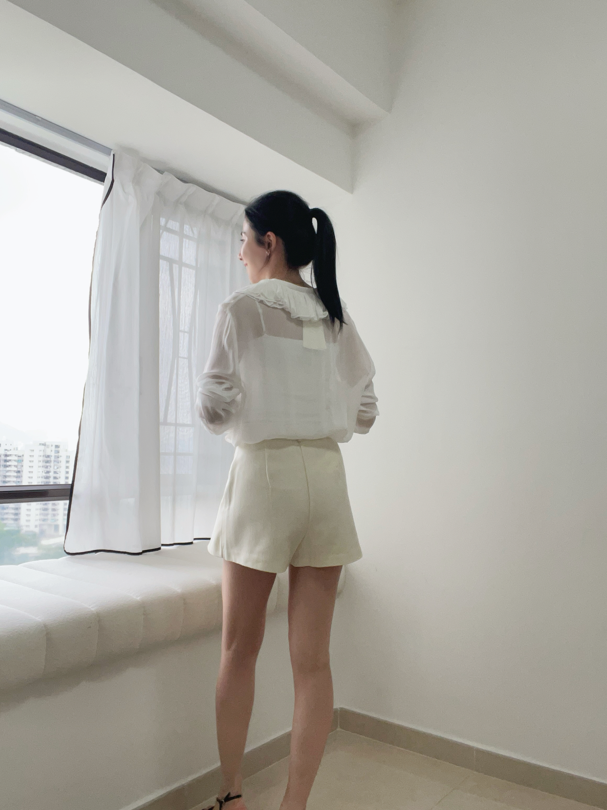 Elegant ruffle blouse