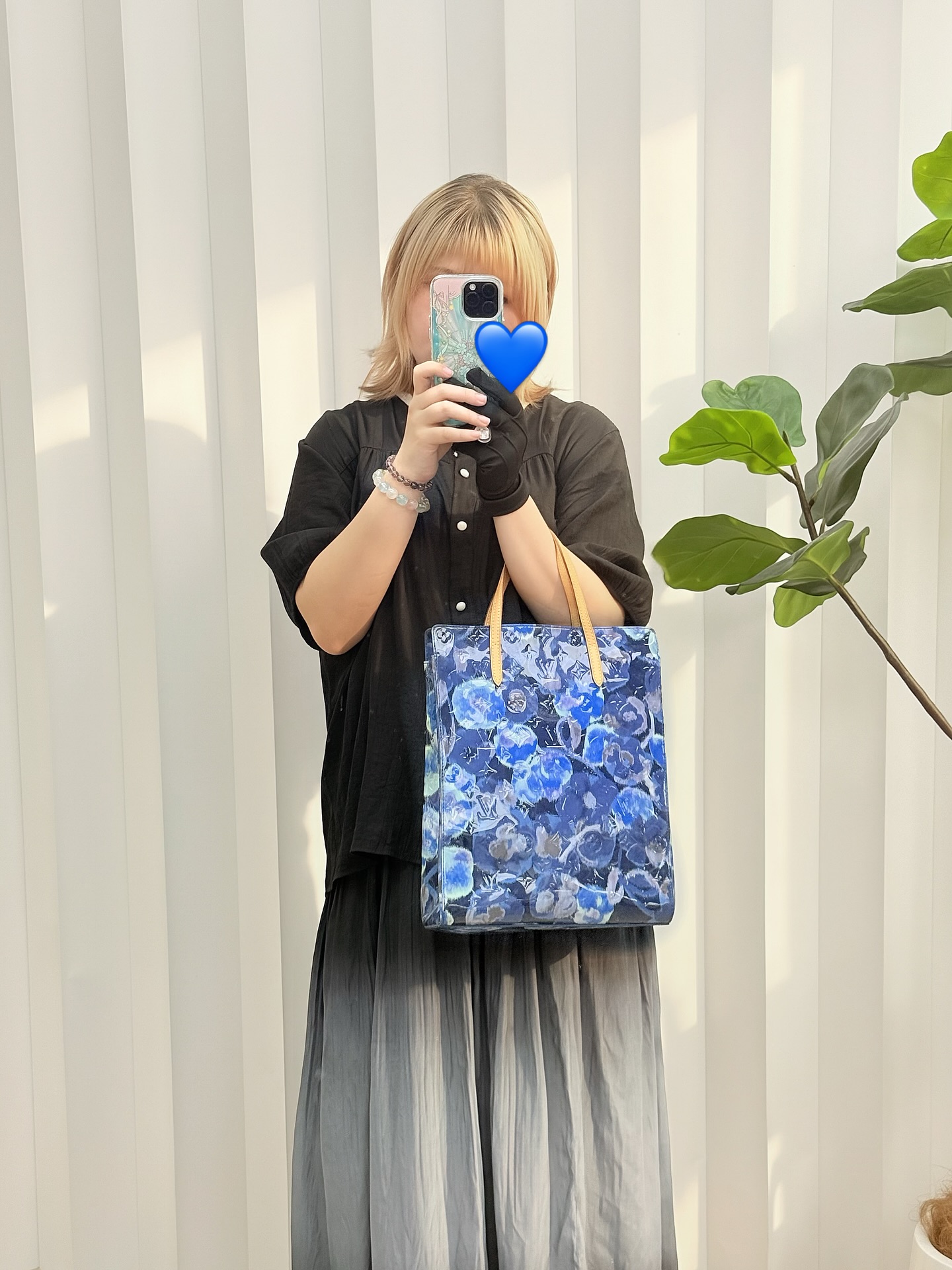LV👜 PRE OWNED 🛍️藍色暈染印花🪻琴譜漆皮手提包💙