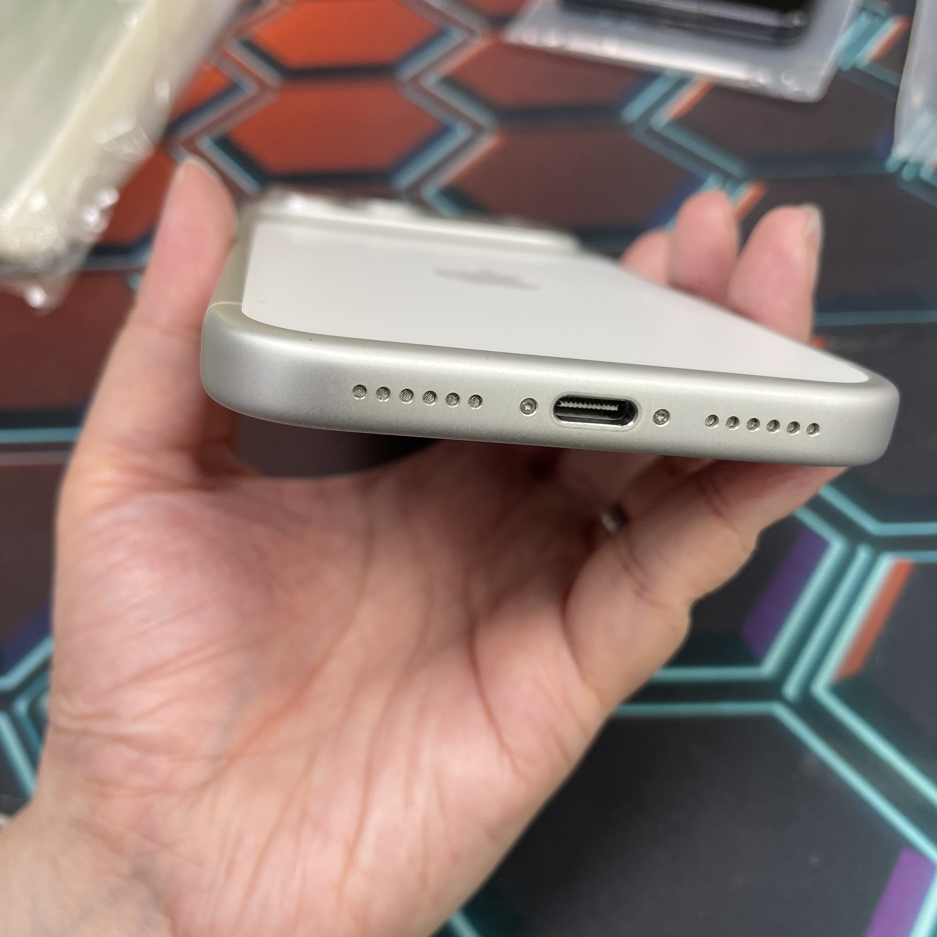 *8041 17 pro max 完美機 1TB 電95 銀色 sliver