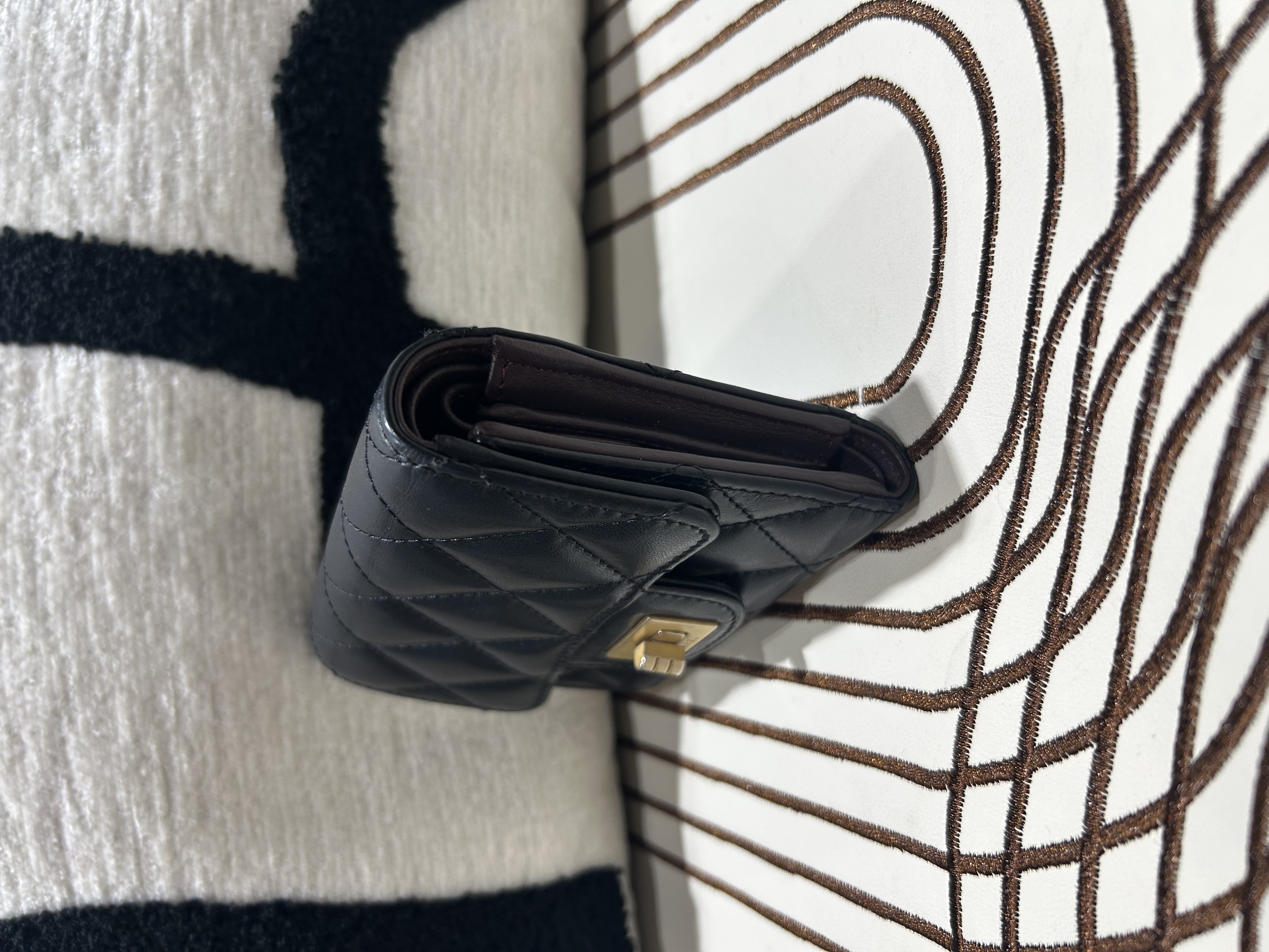 Chanel 2.55 wallet 黑色經典短銀包 100%Authentic,95% new ✅24card