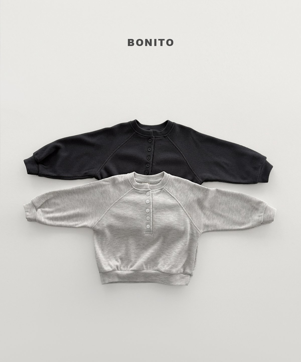 Bonito | Henley Neck Sweatshirt