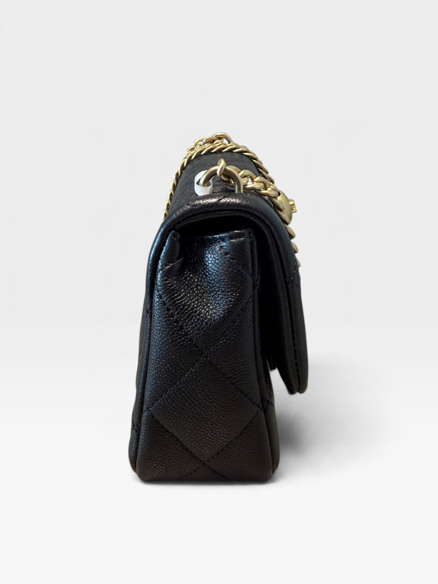 Pre-Owned Chanel 23P Sweetheart Crush Flap Bag / Product Code: 10123