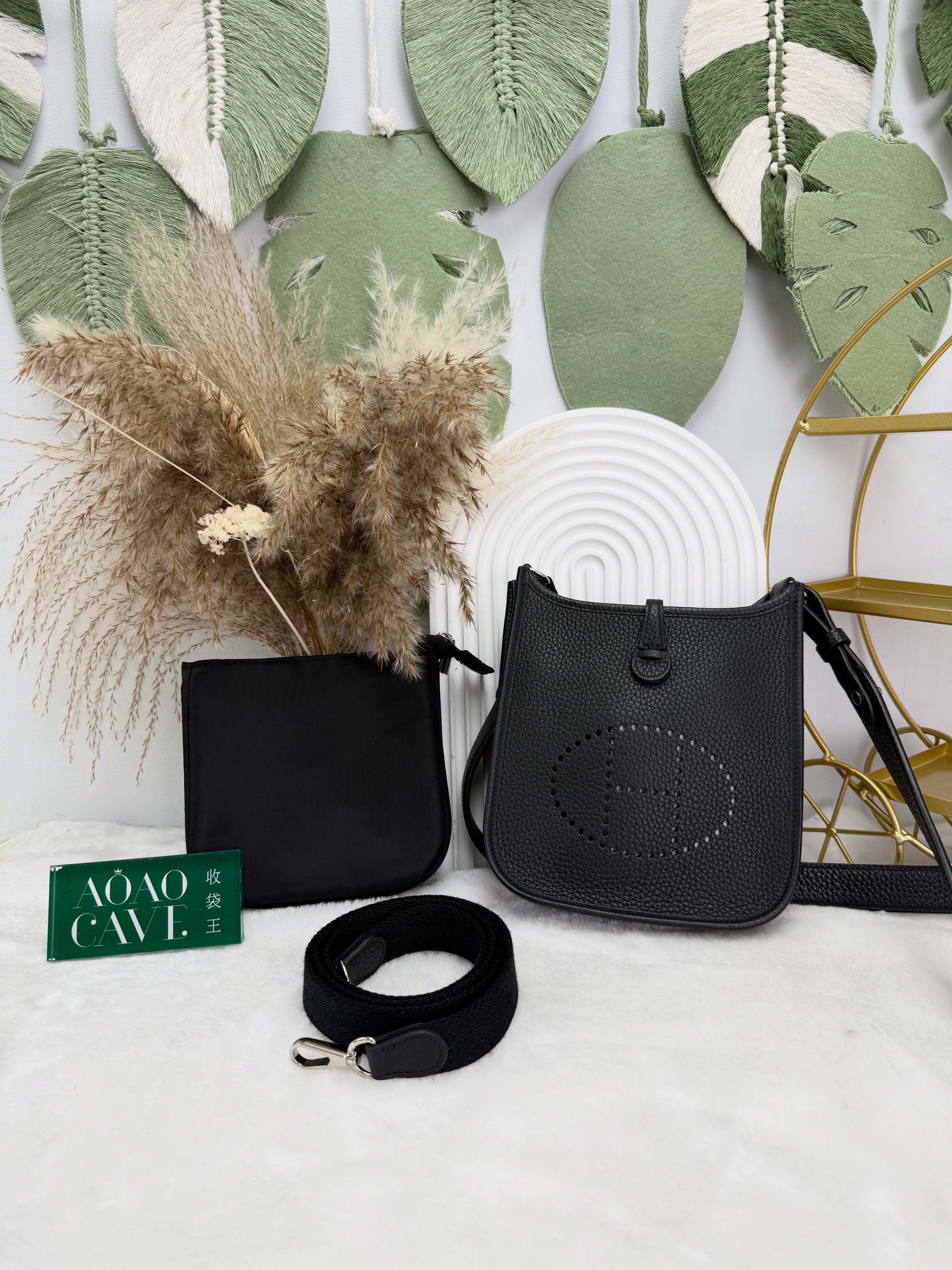 Hermes👜 PRE OWNED 🛍️黑色mini e 全套 有後配肩帶+內袋 🖤