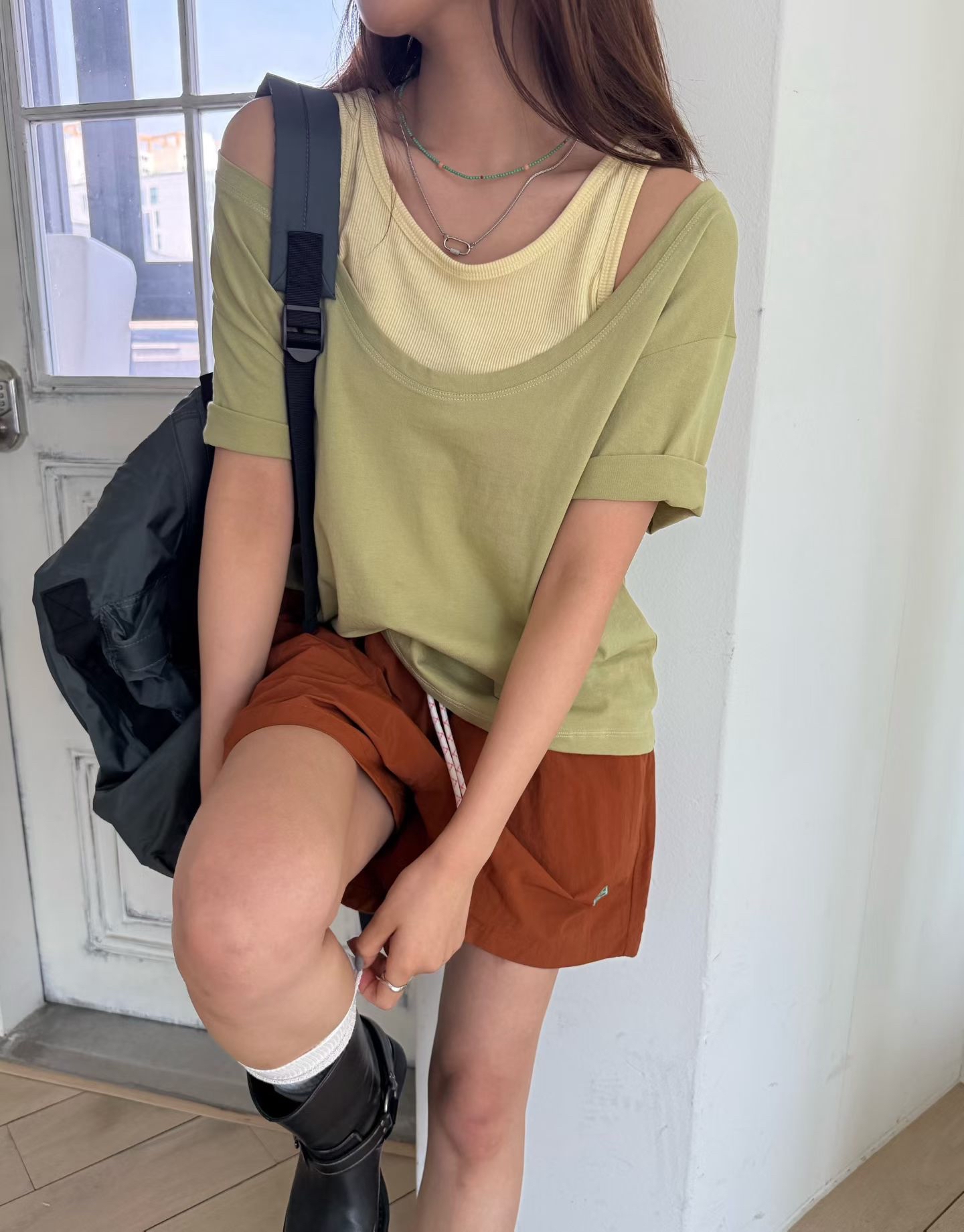 簡約純色百搭大圓領短袖Tee