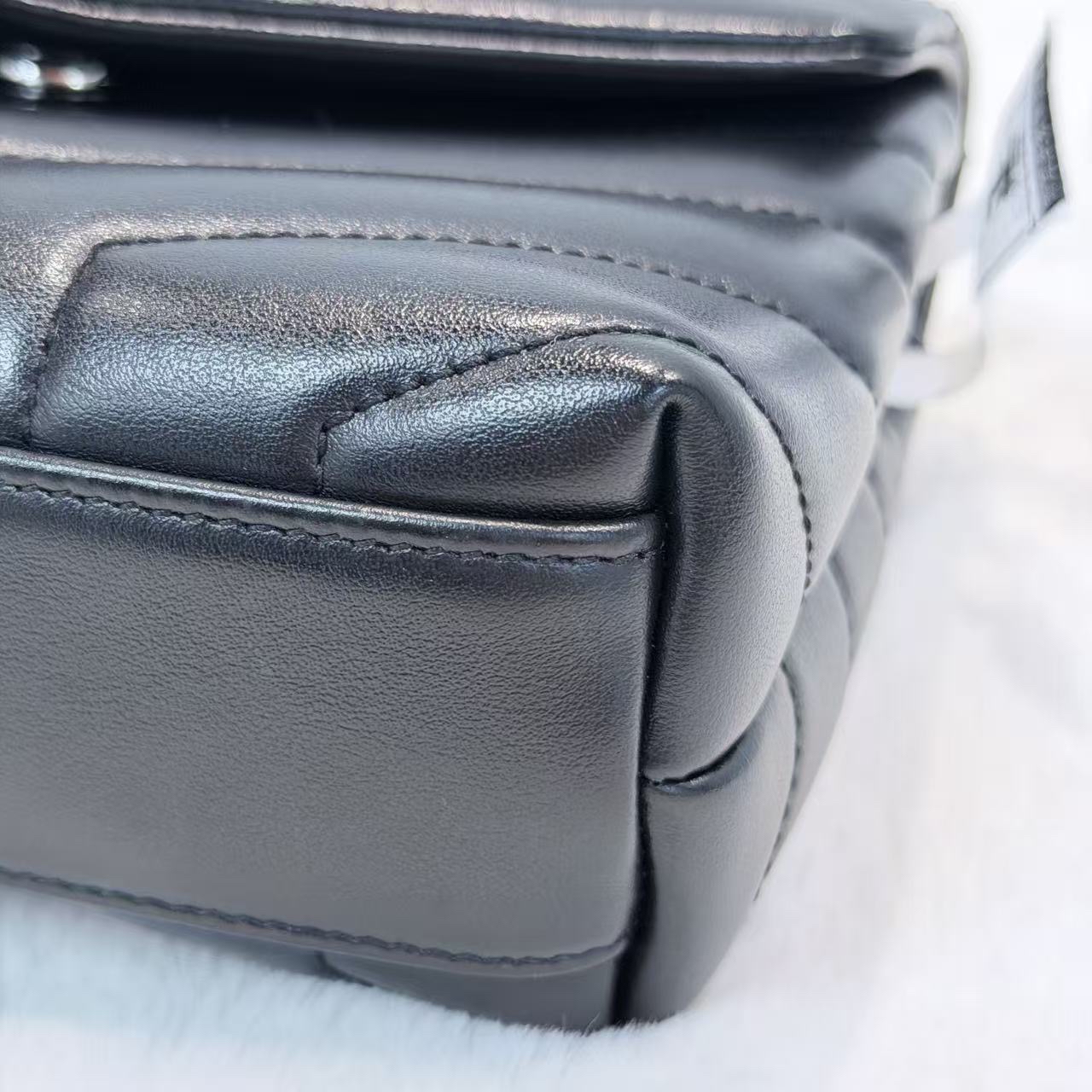 YSL LouLou Toy方胖子肩帶款斜孭袋