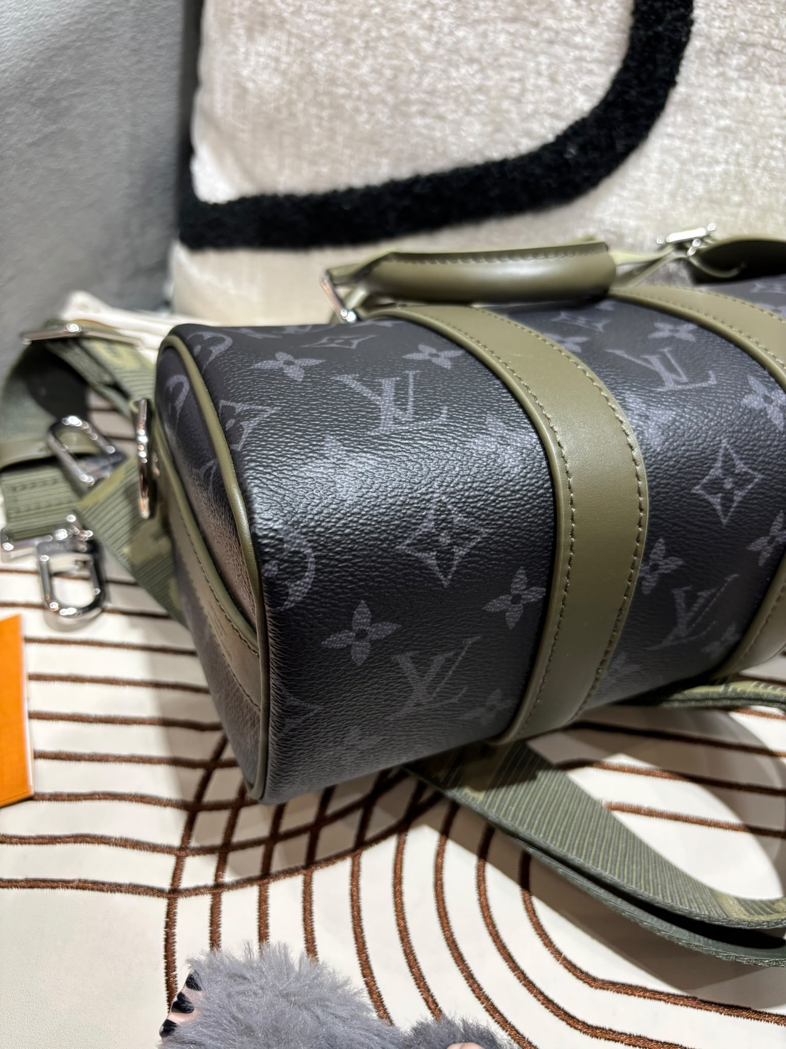 全新 Lv Keepall Bandoulière 25 2 way bag M28638 100%Authentic, 100%New 全新未使用品 ✅收據✅Dust bag ✅Box