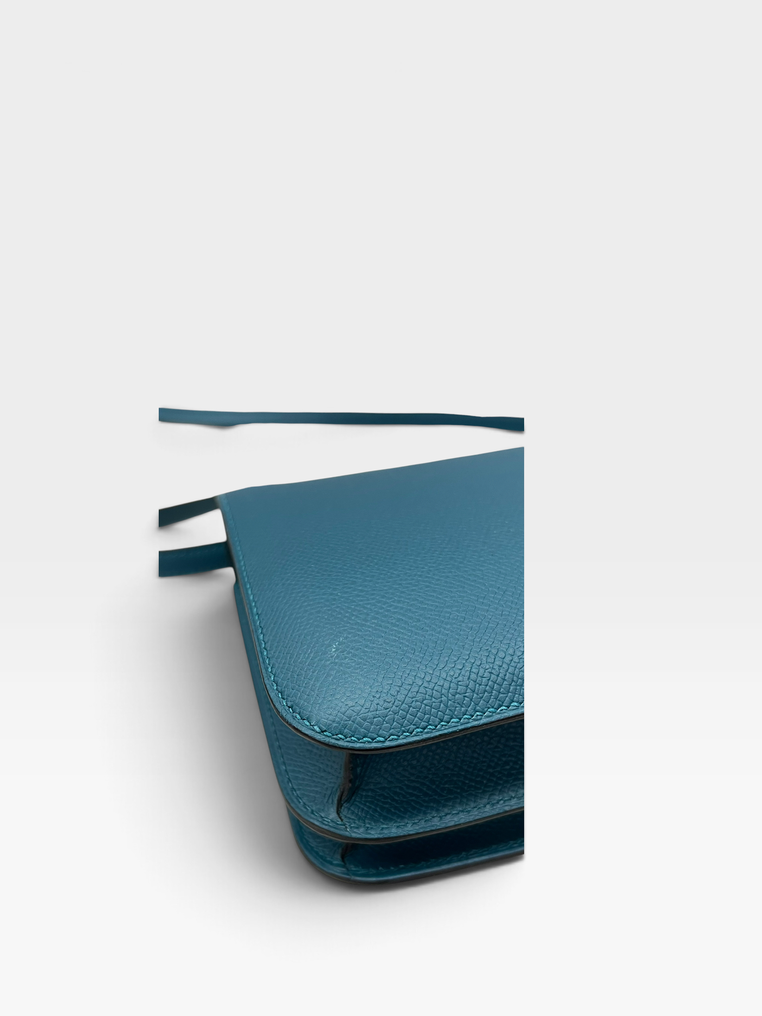 Pre-Owned HERMÉS Mini Constance Stamp Y / Product Code: 092404