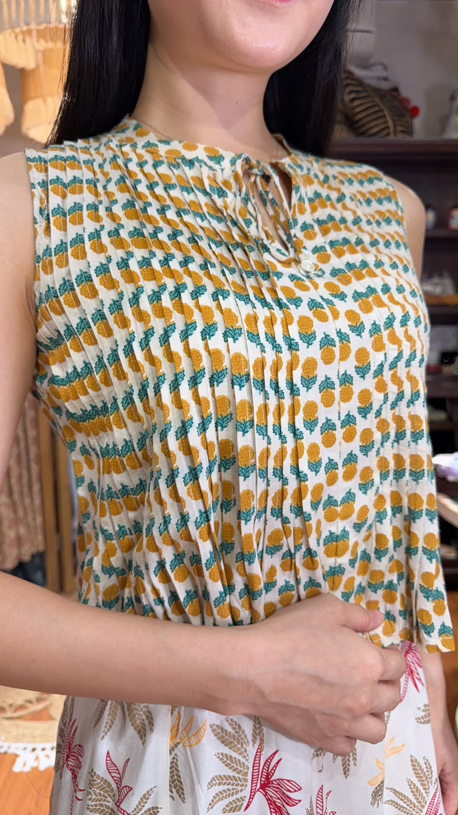 3143 Yellow Little Rose Pleated Top 18"