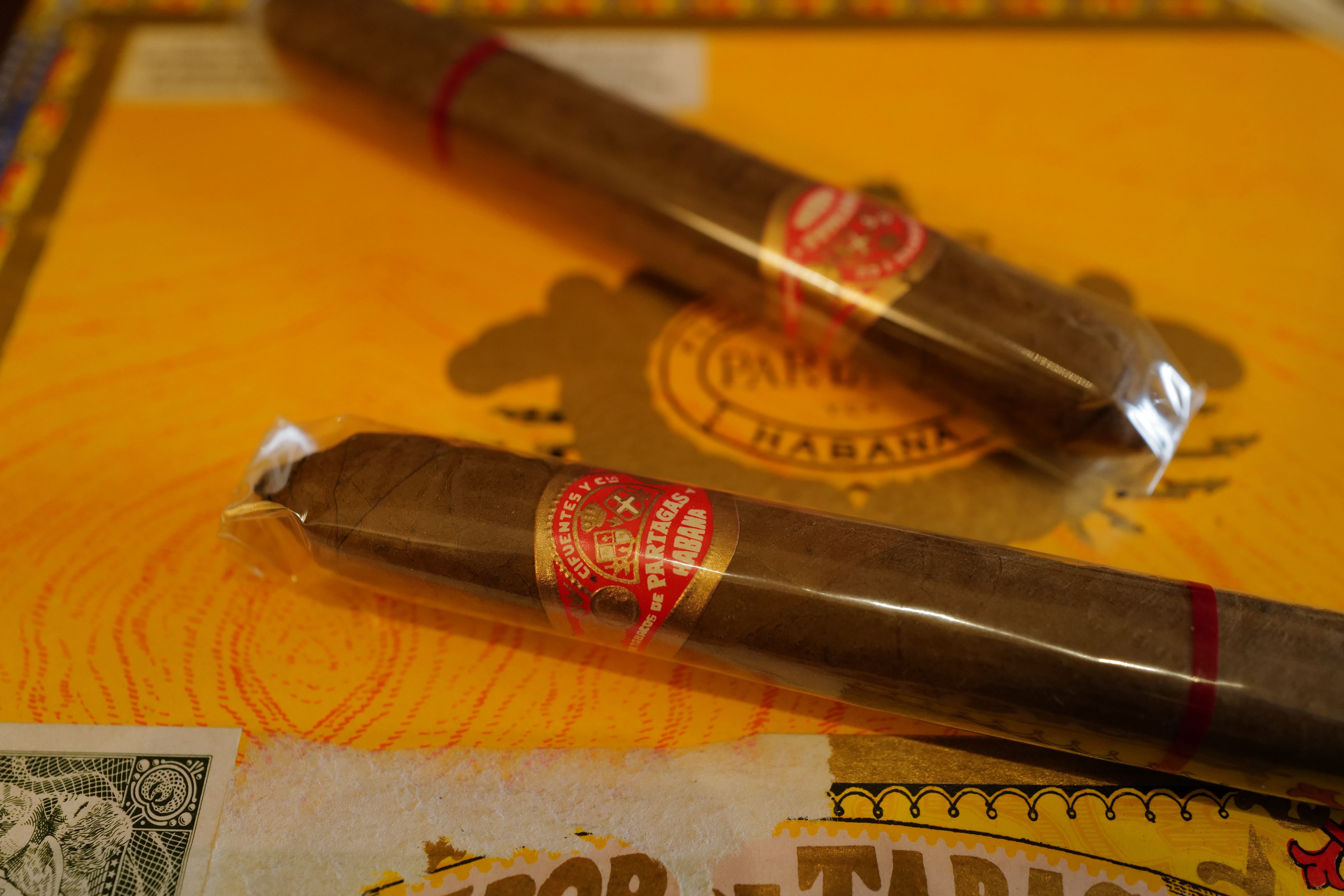 Partagás Perfectos 2001 (帕特加斯 完美) 