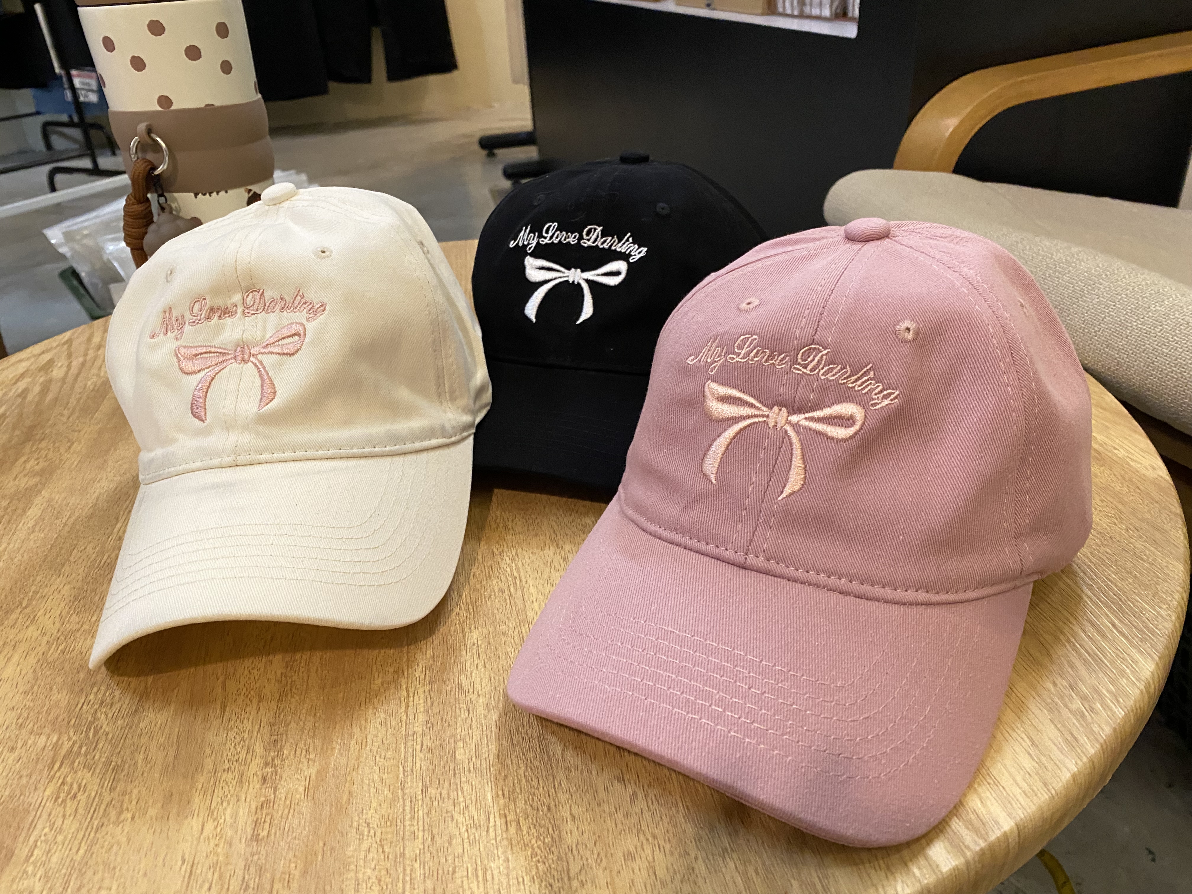 H01-刺绣蝴蝶结鸭嘴帽