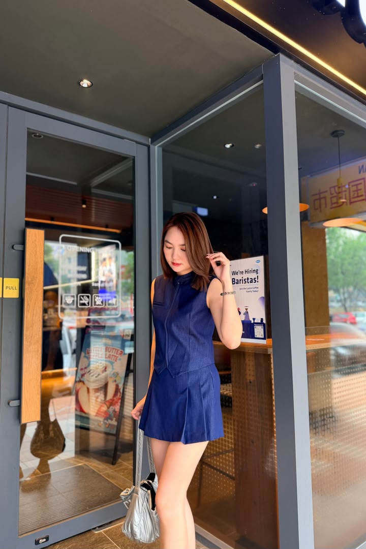 SS-Y679-1 IN-HOUSE STAND COLLAR VEST