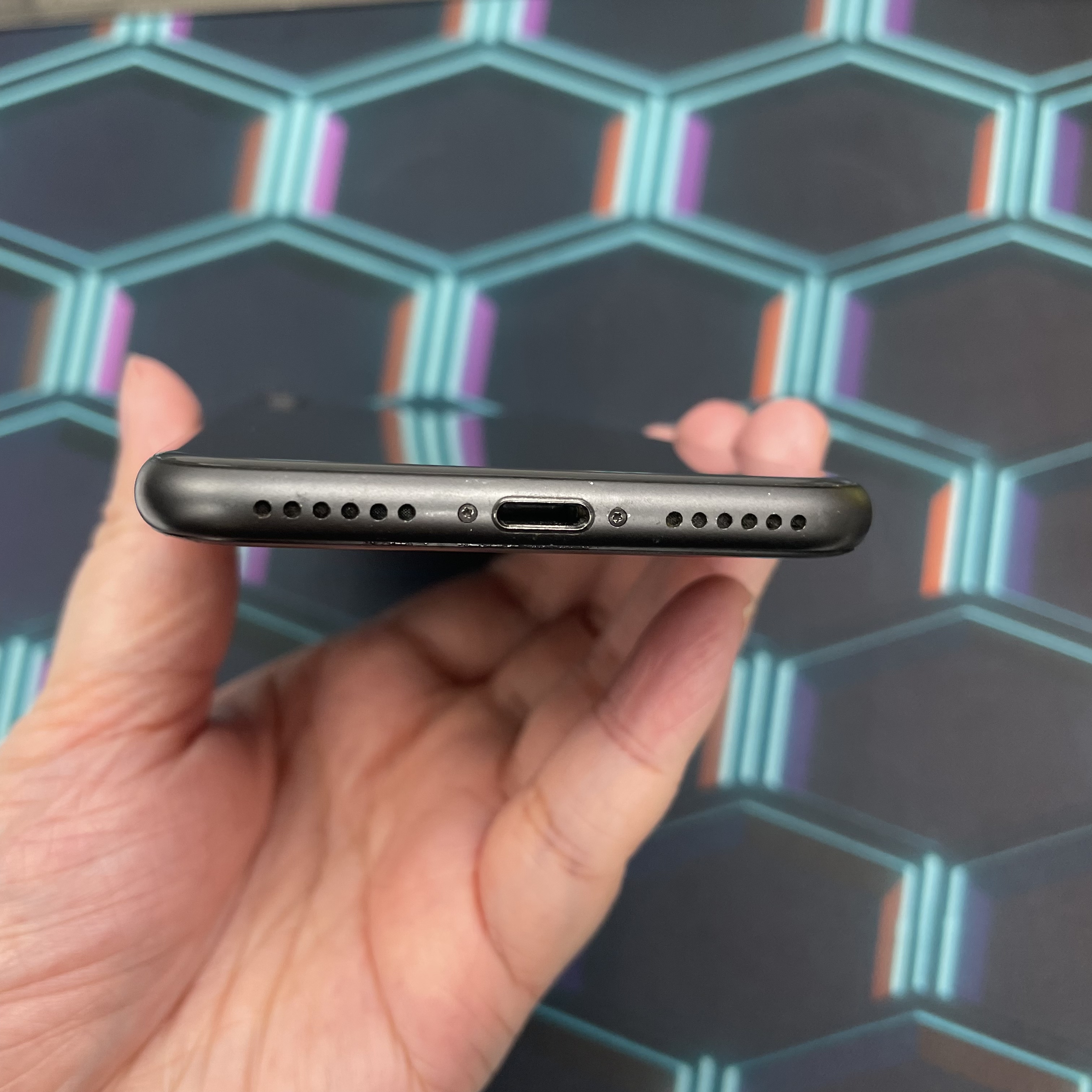 *5912 iPhone 8 靚機 64GB 電100 黑色 black