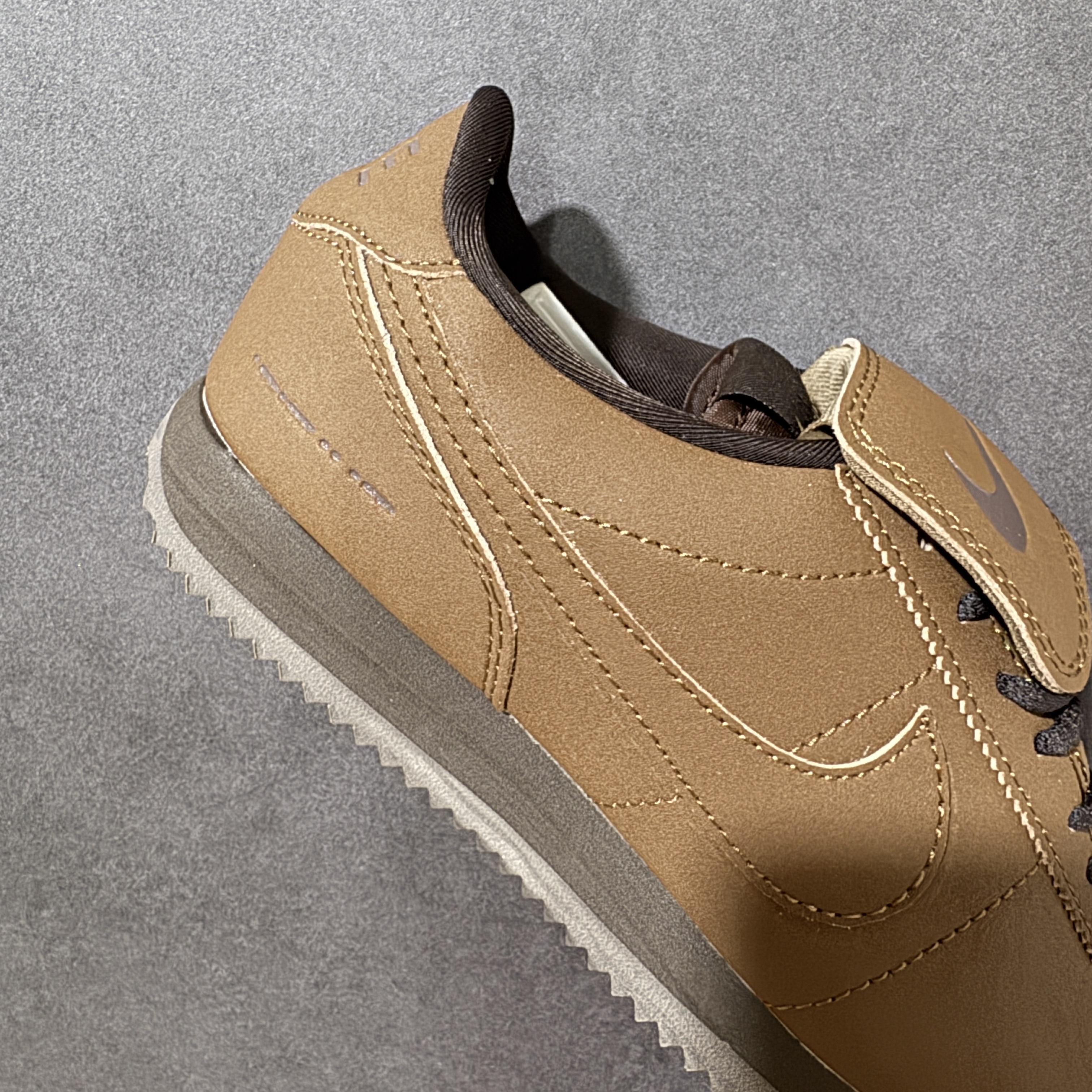 Nike Cortez Leather SE IR0800-299