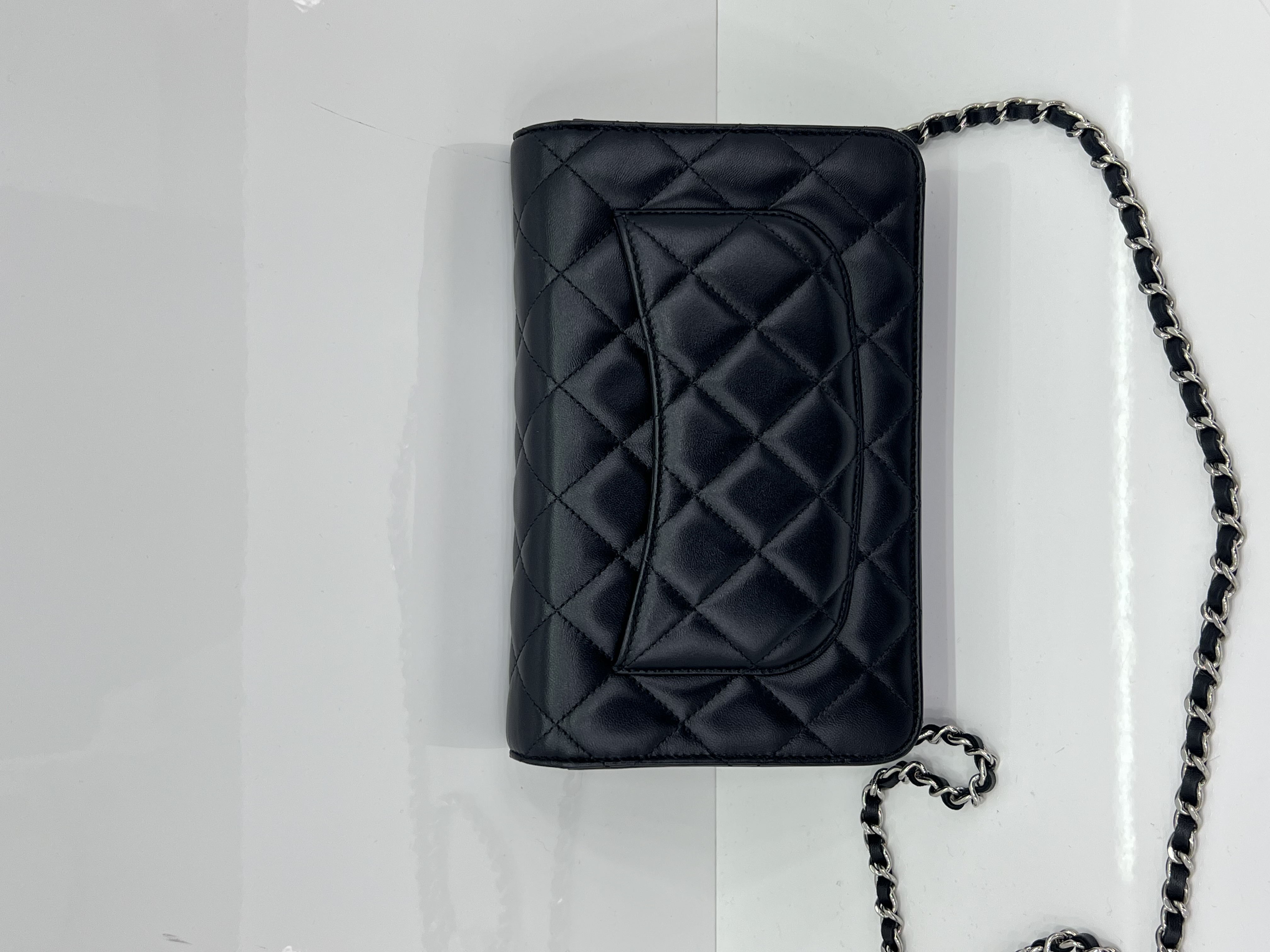 直播貨品 |  [1個-$100 2個-$300］ EE08