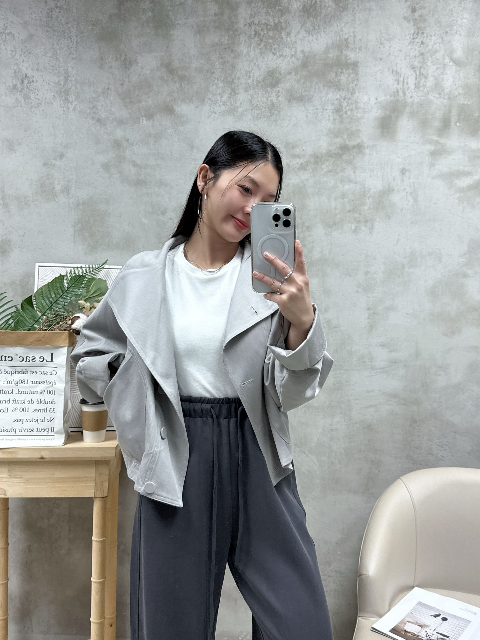 B07 大反領扣鈕外套