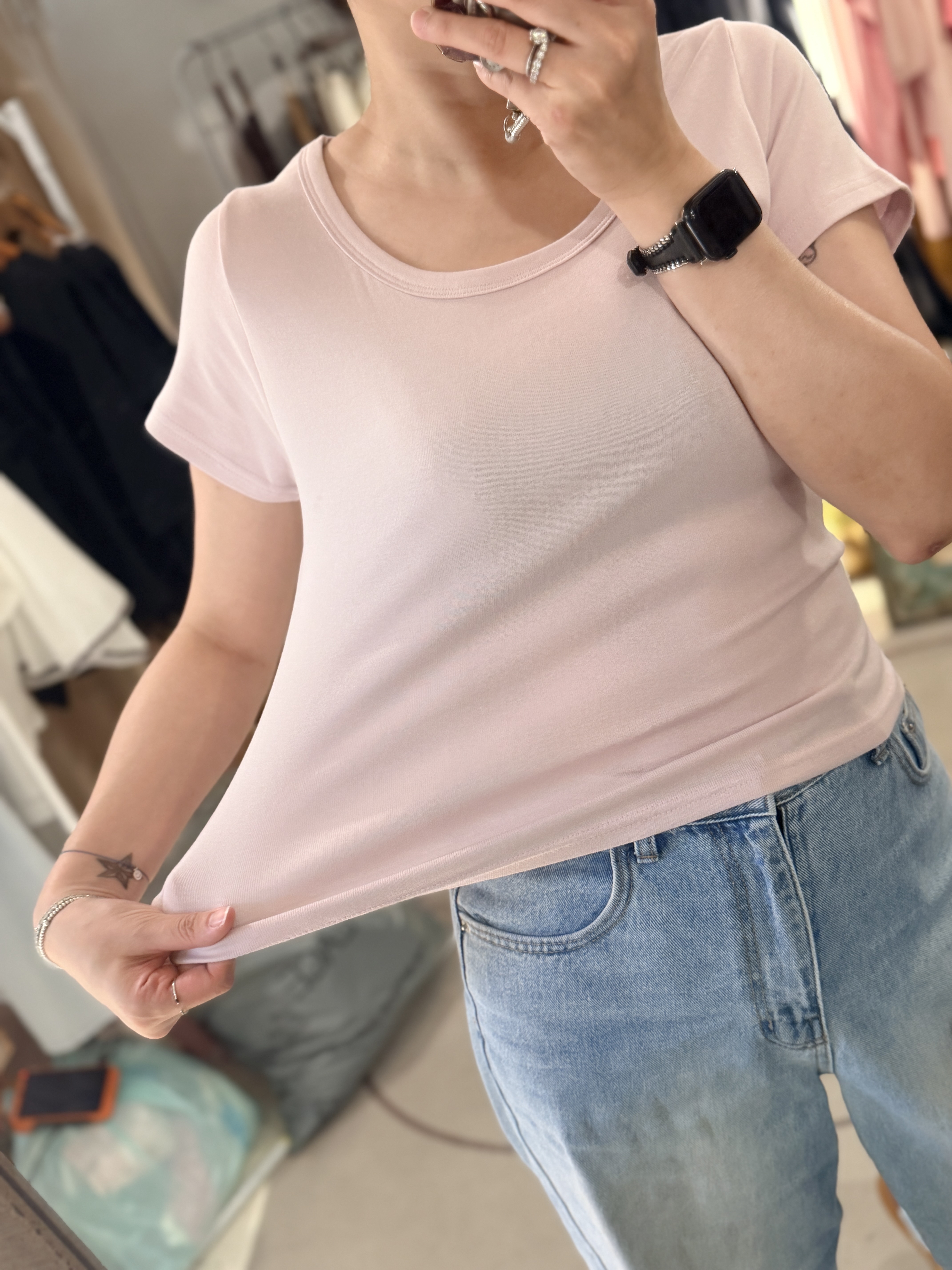 Soft and elastic tee