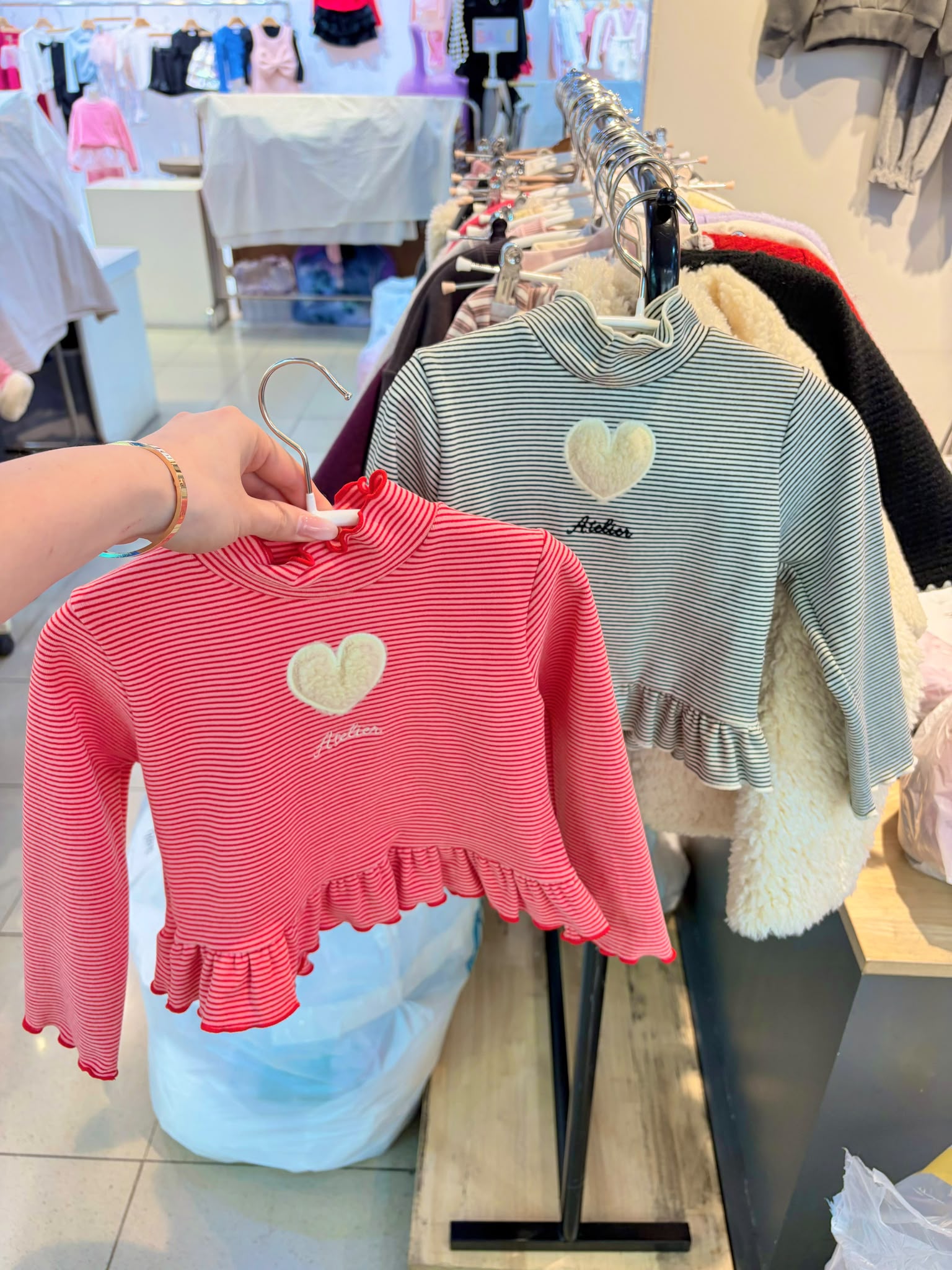 DL8143 Top