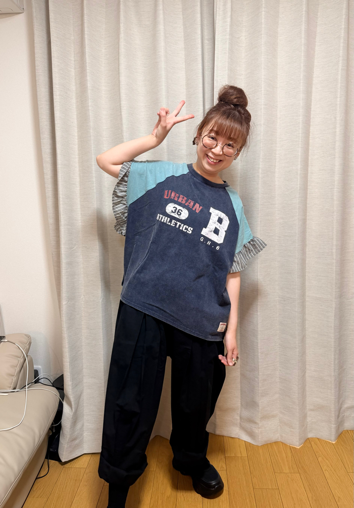 日本拼款荷葉邊衫