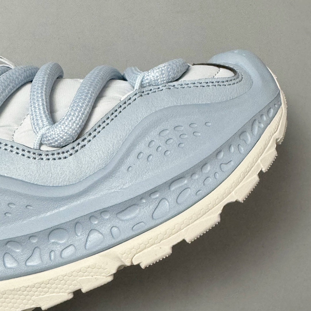 Hoka One One Ora Primo 