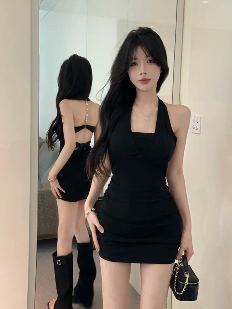 名媛链条挂脖绑带晚礼服纯欲性感露背连衣裙