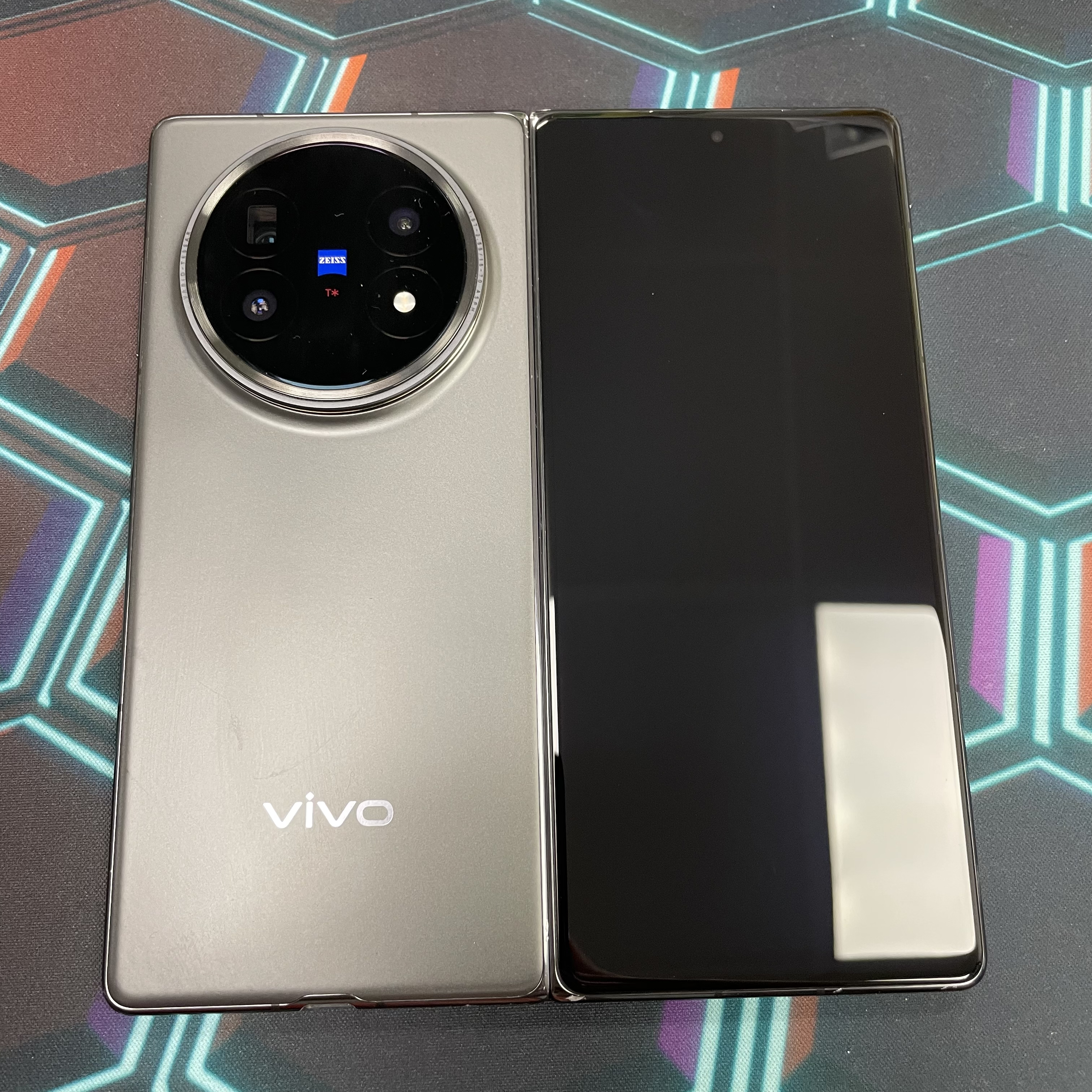 *7477 Vivo X Fold 5 靚機 16+512GB 黑色 black