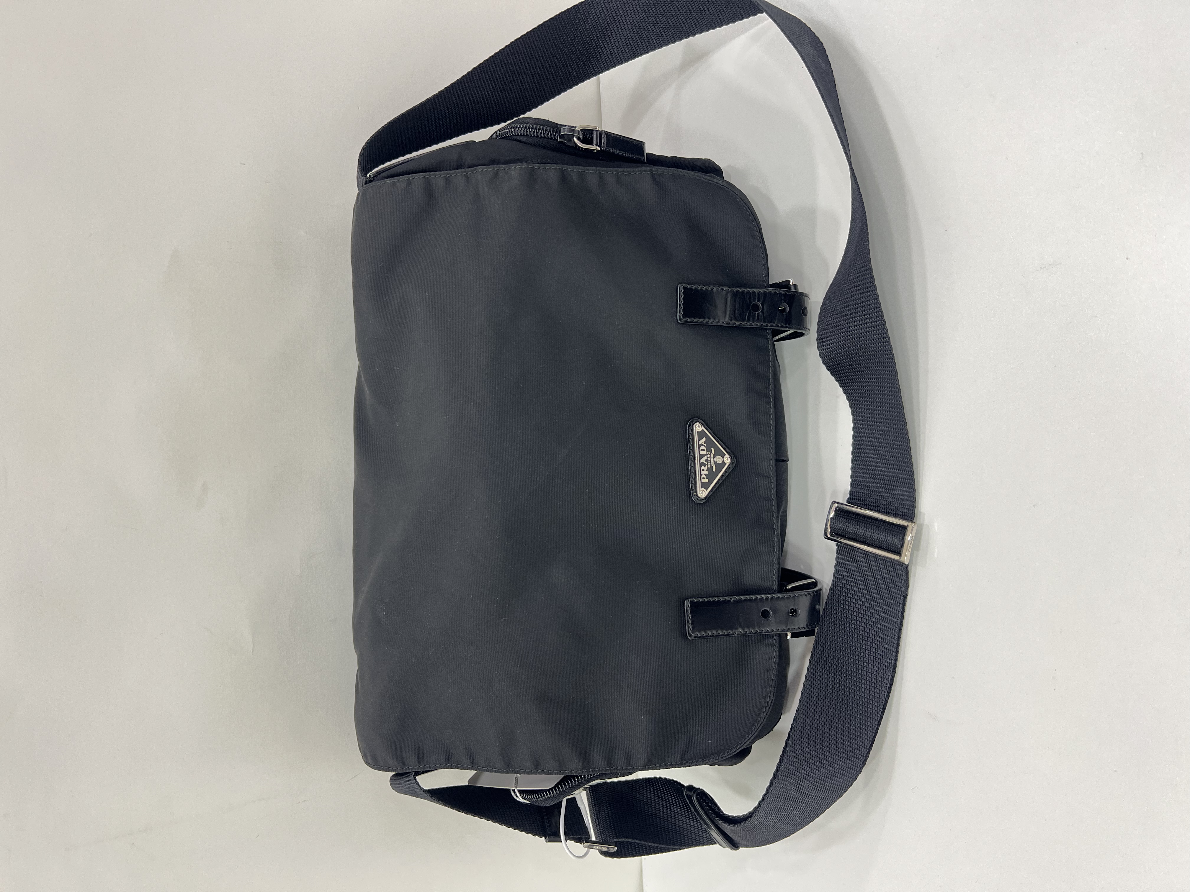 直播貨品 |  [1個-$100 2個-$300］E25
