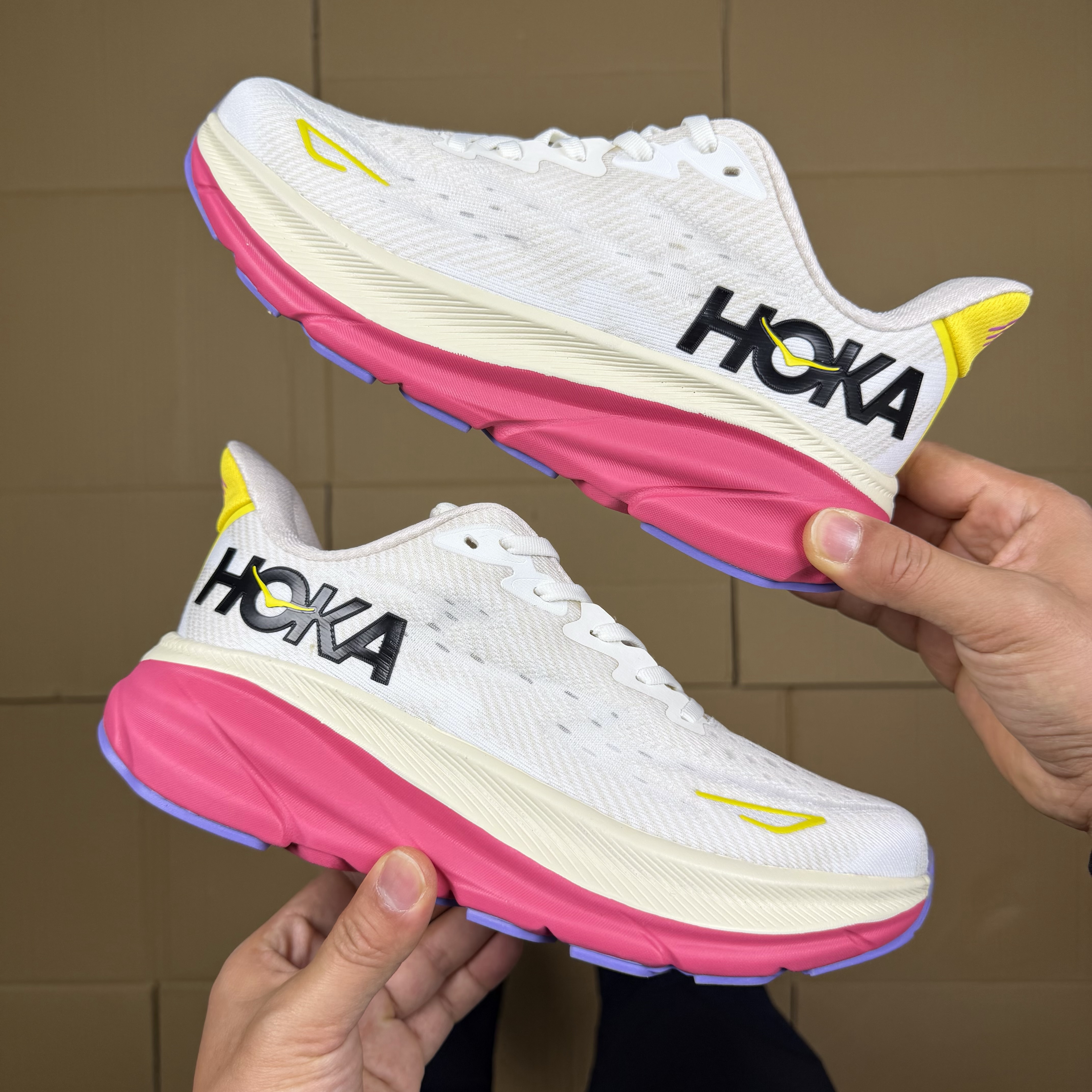 Hoka Clifton 9