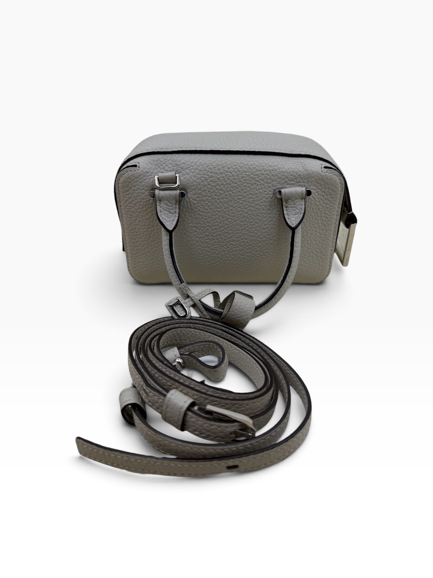 Pre owned  delvaux nano size k08241