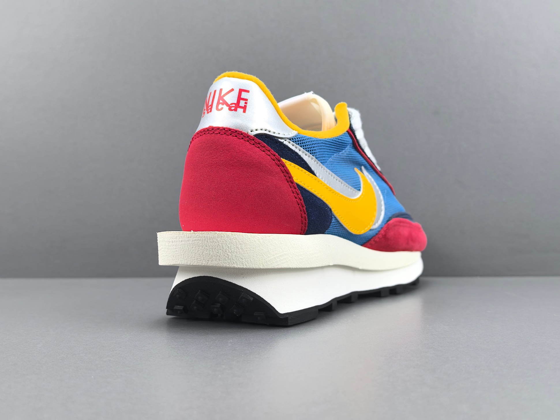 Nike LDWaffle x Sacai "Varsity Blue" BV0073-400