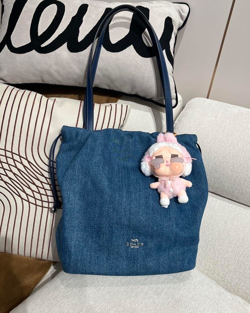 Coach Faye drawstring denim tote bag ,100%Authentic,99%New ✅Dust bag